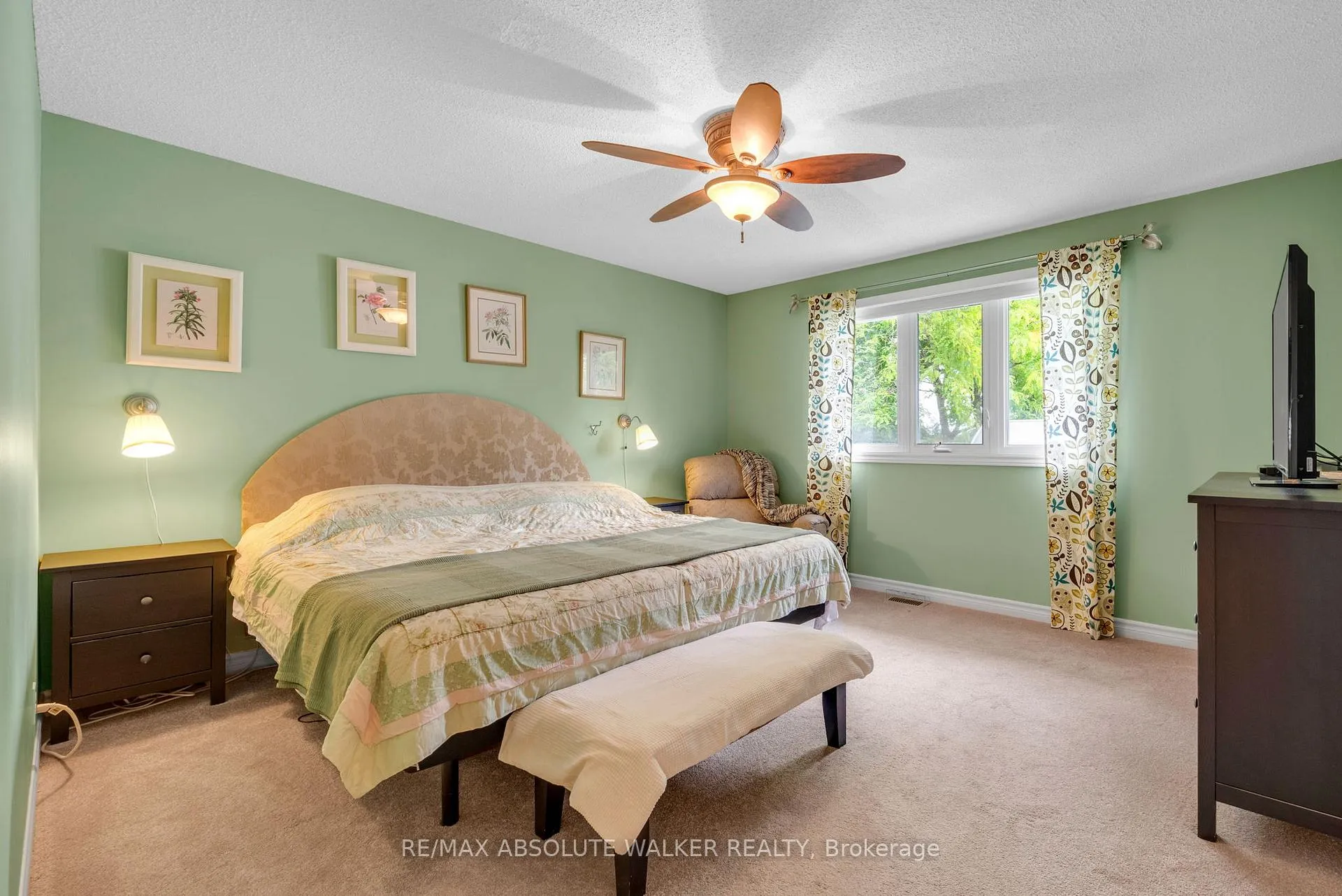 Photo 18 of 917 Meteor Avenue, Ottawa, Navan — HOMEH