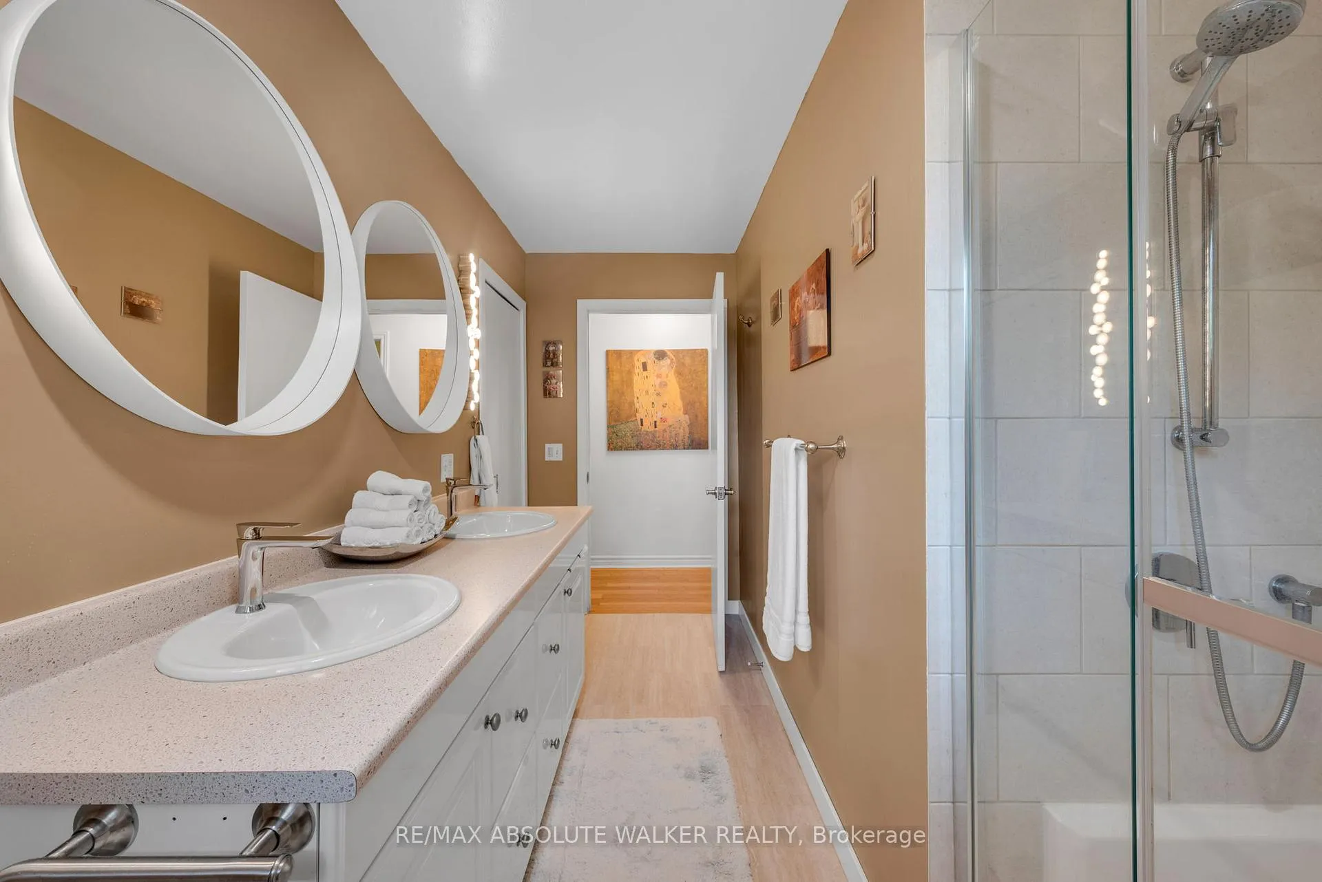 Photo 24 of 917 Meteor Avenue, Ottawa, Navan — HOMEH
