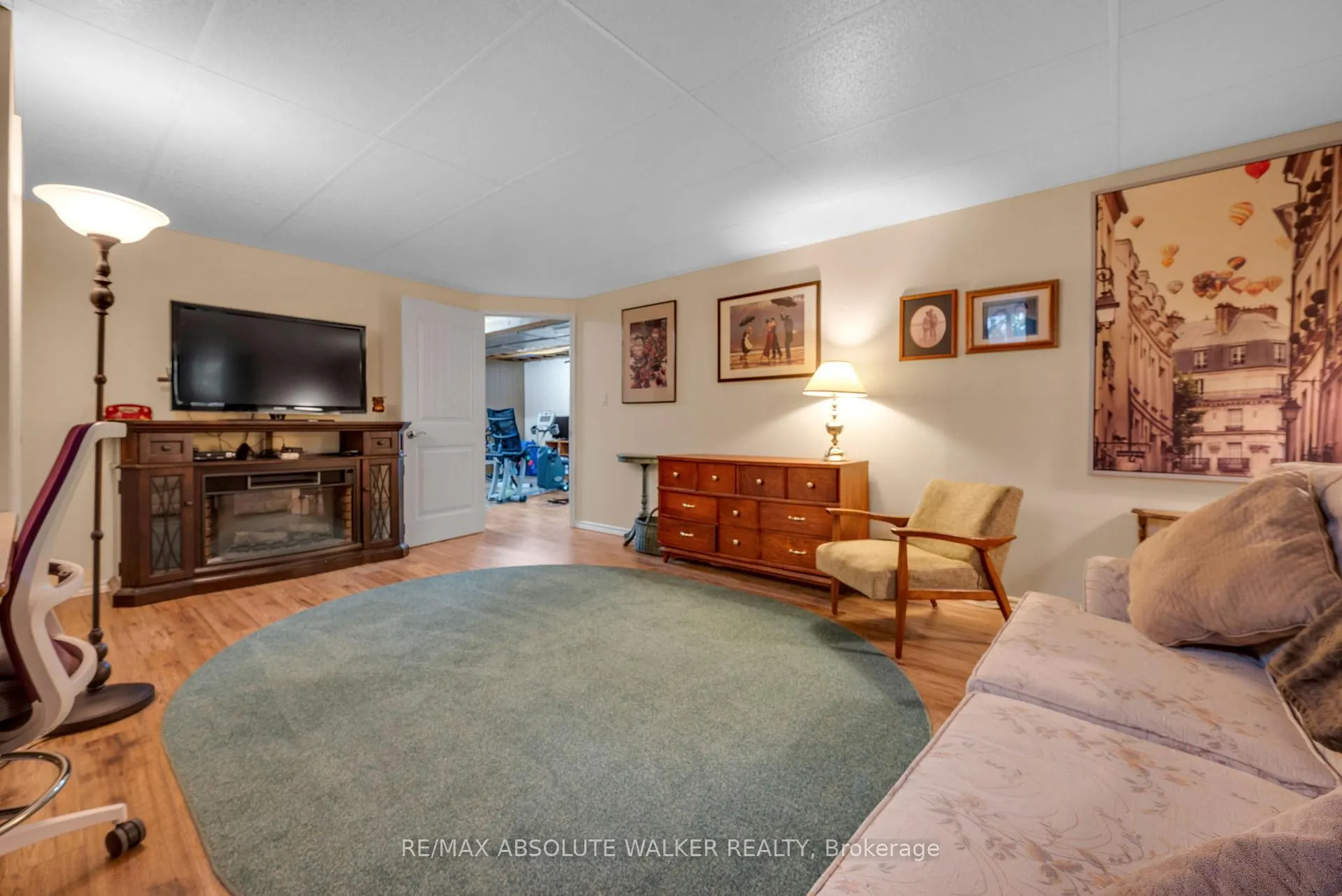 Photo 27 of 917 Meteor Avenue, Ottawa, Navan — HOMEH