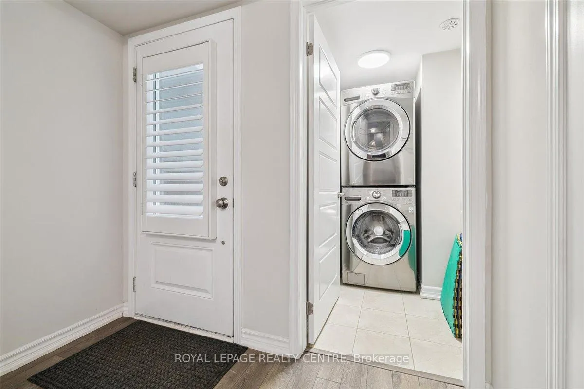 Photo 5 of 3087 Mistletoe Gardens, Oakville, Glenorchy — HOMEH