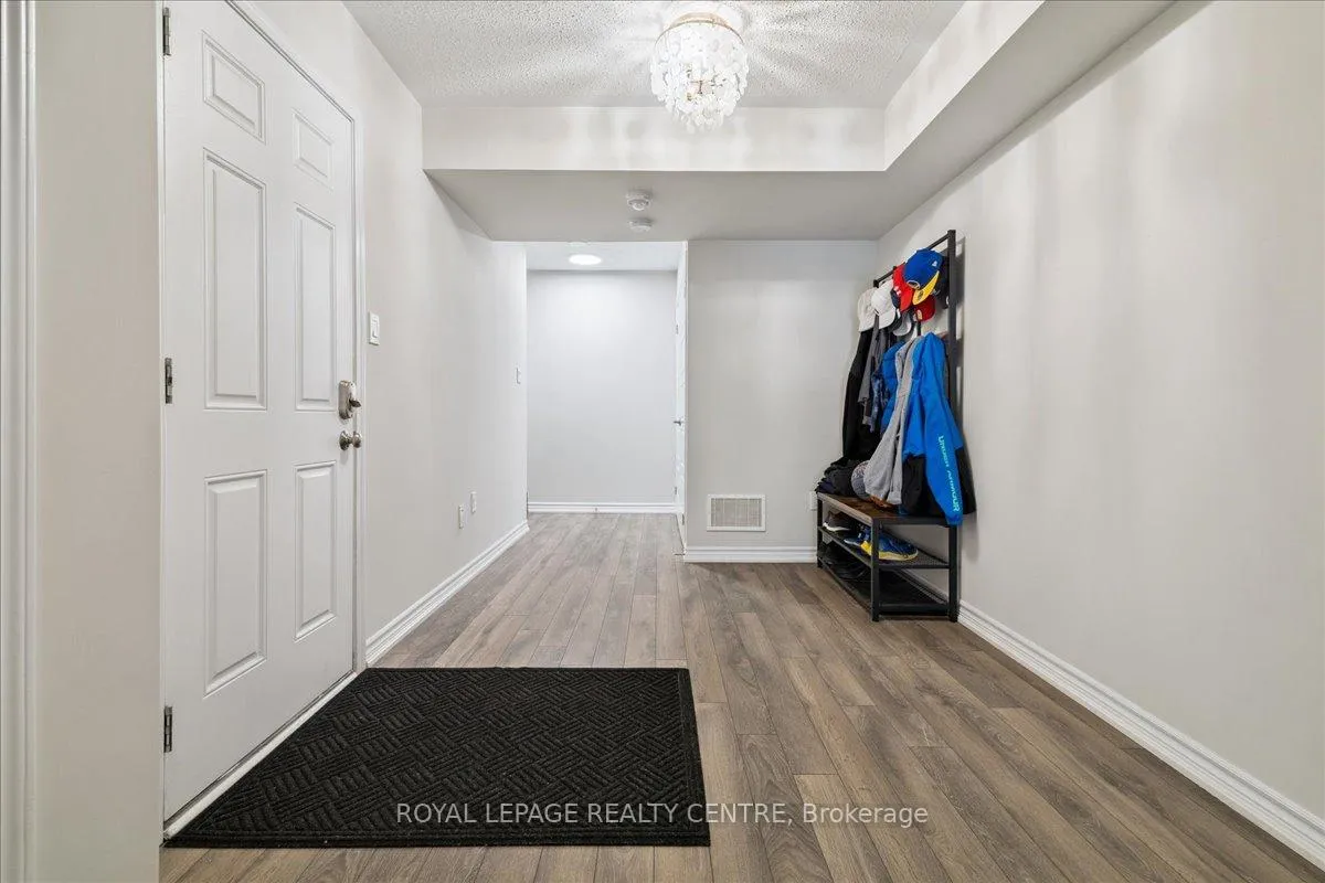 Photo 7 of 3087 Mistletoe Gardens, Oakville, Glenorchy — HOMEH