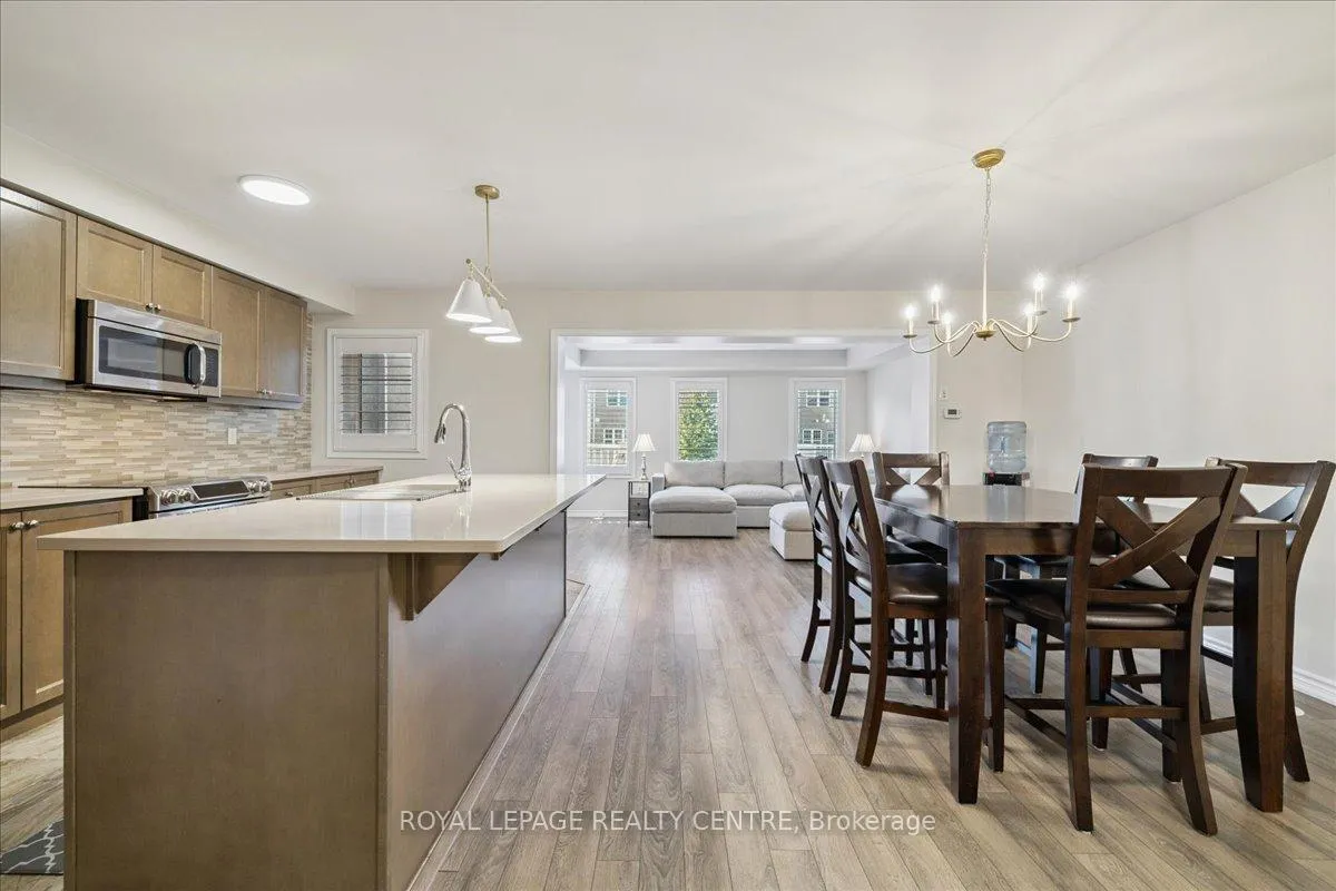 Photo 9 of 3087 Mistletoe Gardens, Oakville, Glenorchy — HOMEH