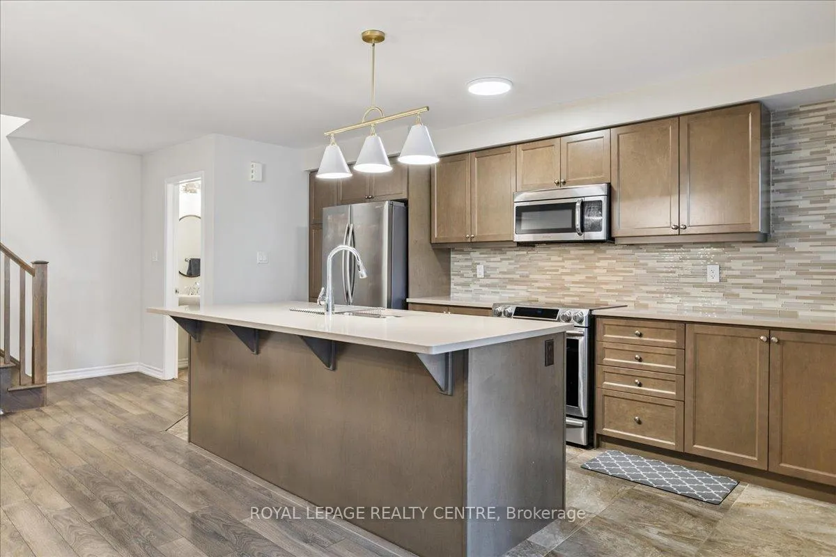 Photo 15 of 3087 Mistletoe Gardens, Oakville, Glenorchy — HOMEH