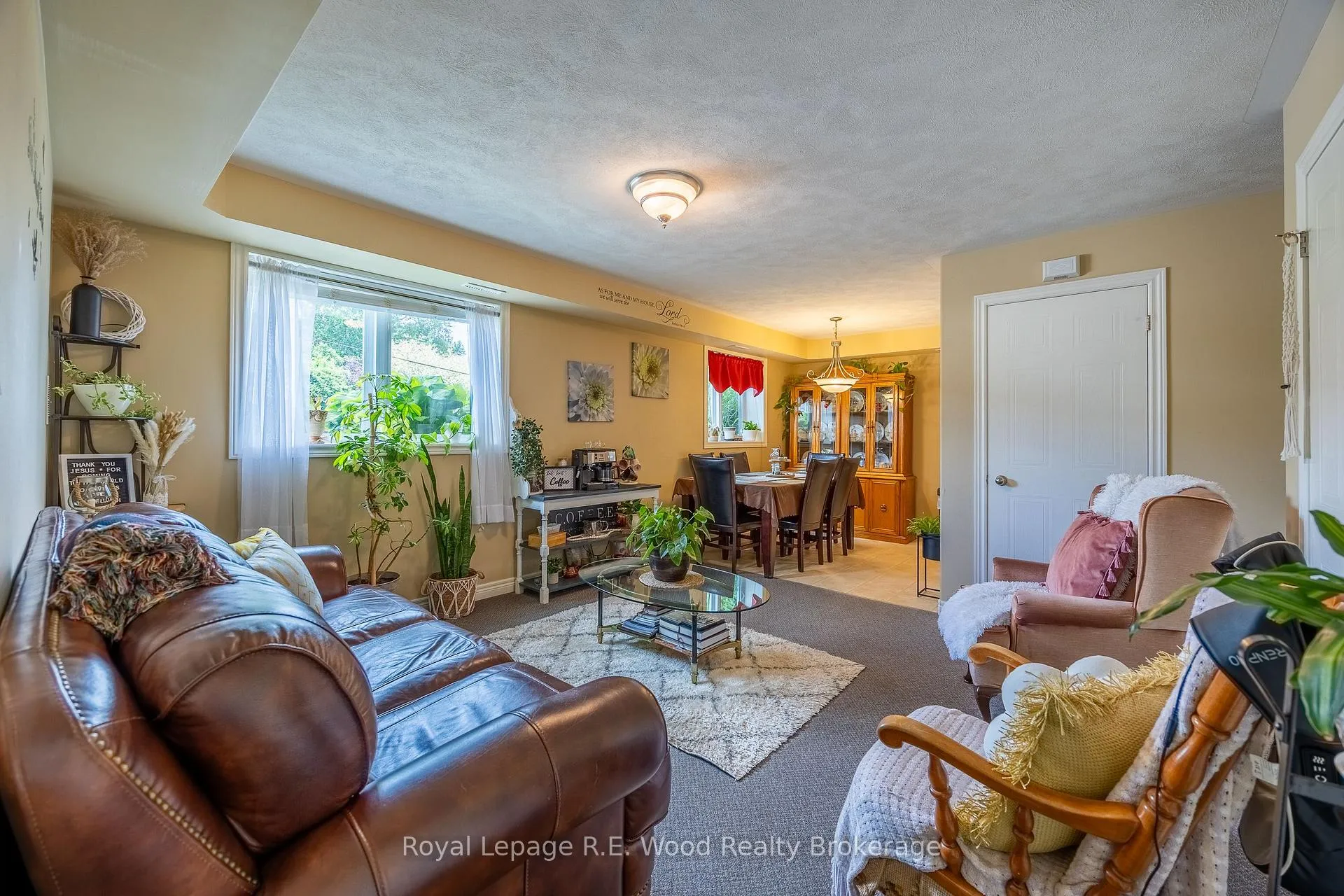 Photo 4 of 46 Oak Street, Bayham, Vienna — HOMEH