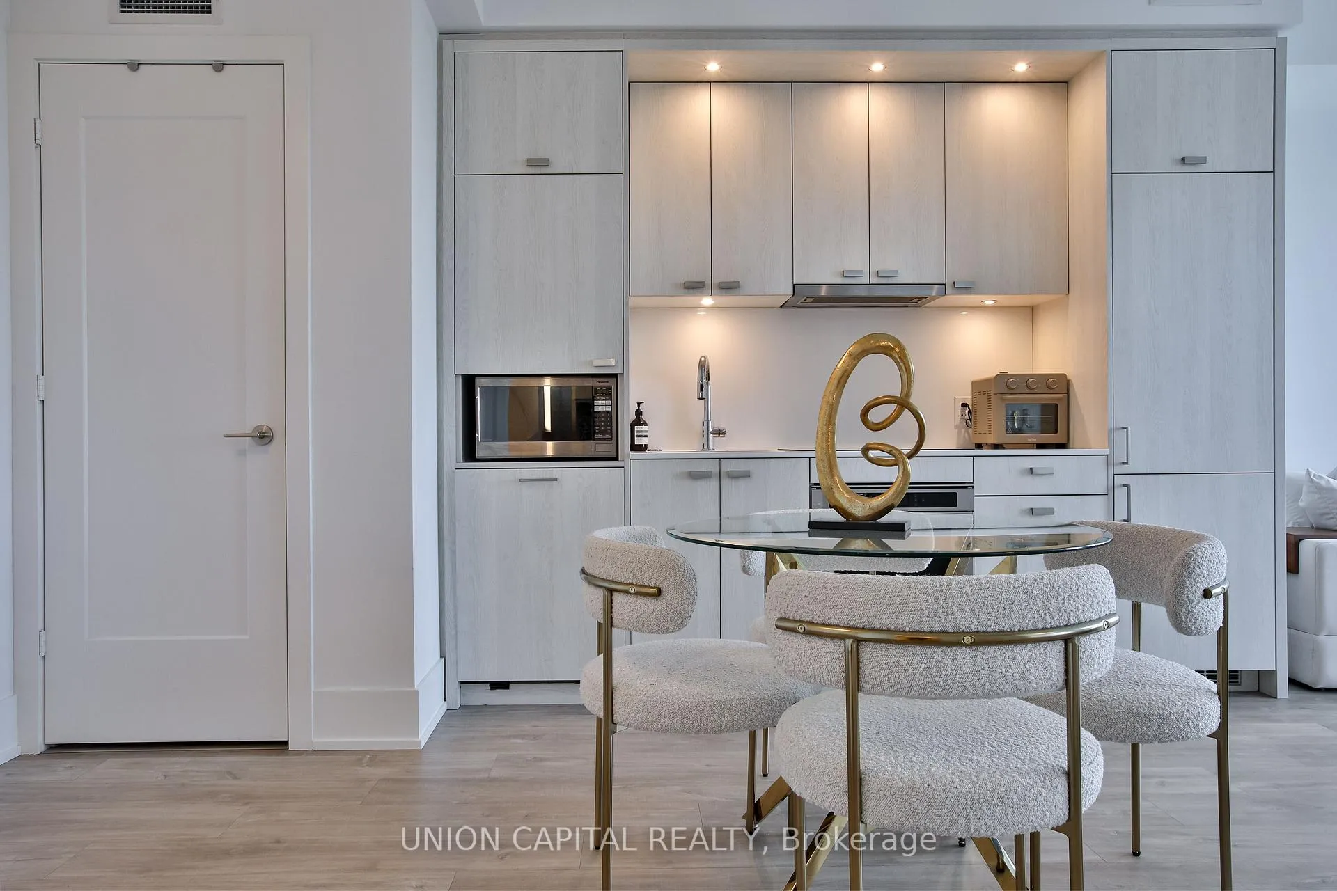 Photo 3 of Unit 1505, 480 Front Street W, Toronto, Waterfront Communities — HOMEH