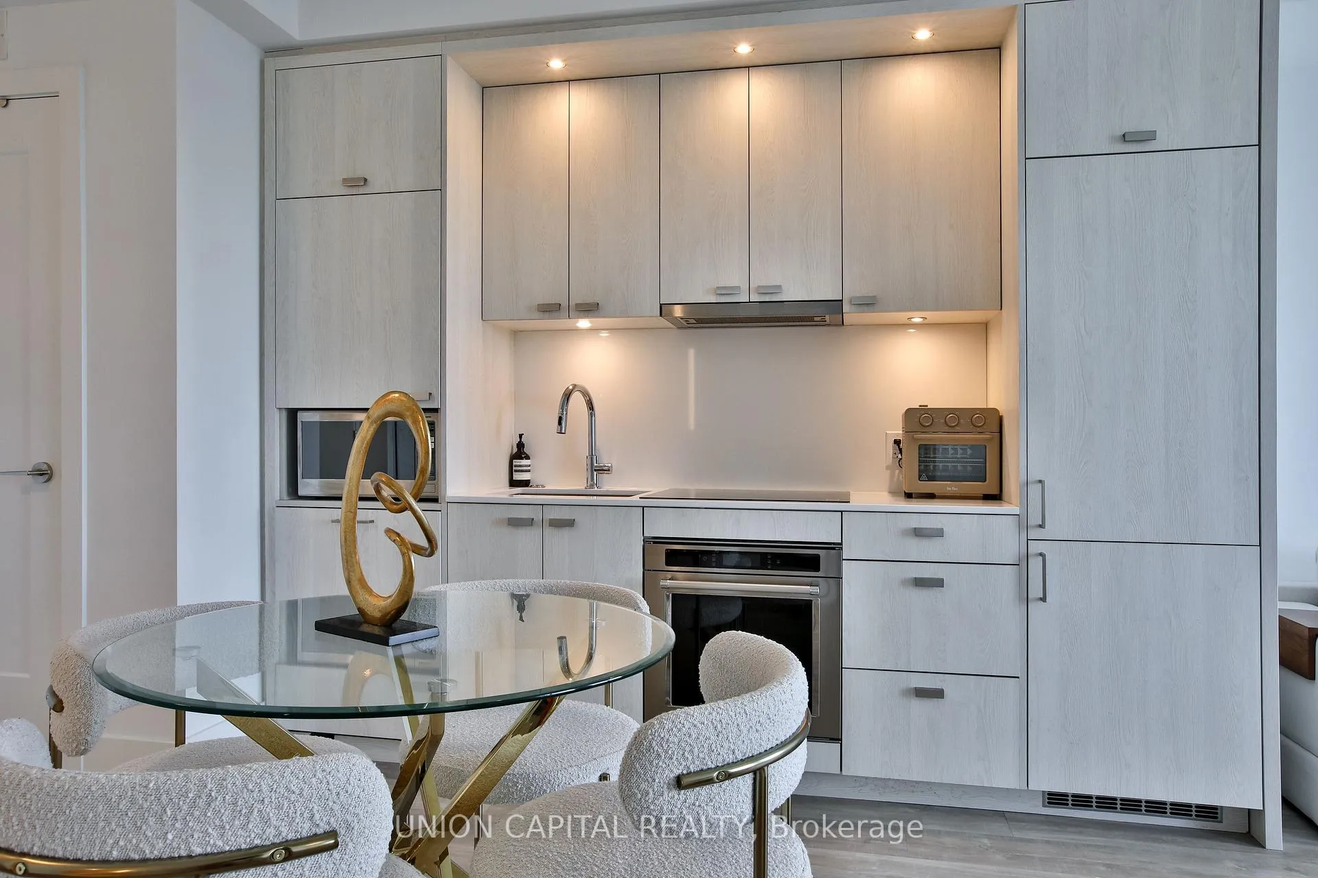 Photo 5 of Unit 1505, 480 Front Street W, Toronto, Waterfront Communities — HOMEH