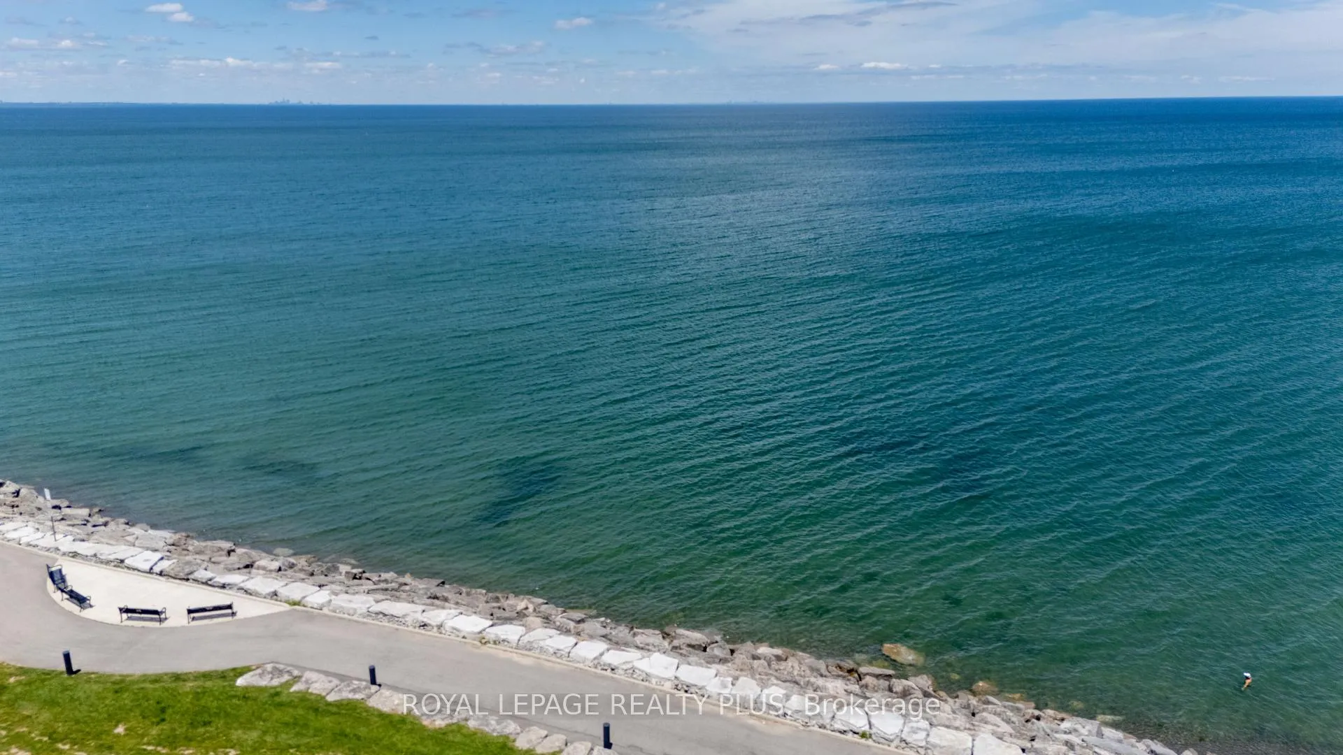 Photo 5 of Unit 207, 10 Esplanade Lane, Grimsby, Grimsby Beach — HOMEH