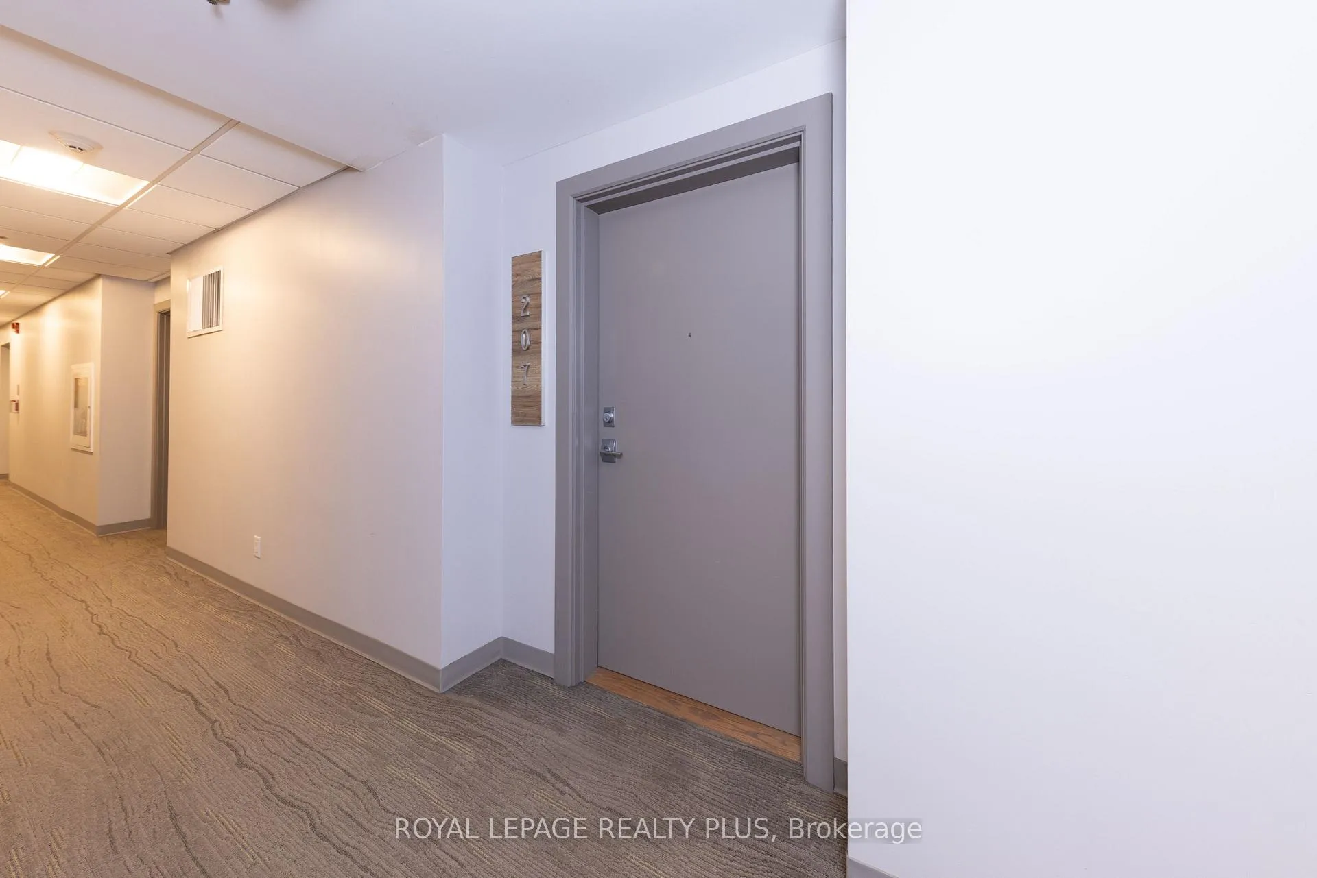 Photo 9 of Unit 207, 10 Esplanade Lane, Grimsby, Grimsby Beach — HOMEH