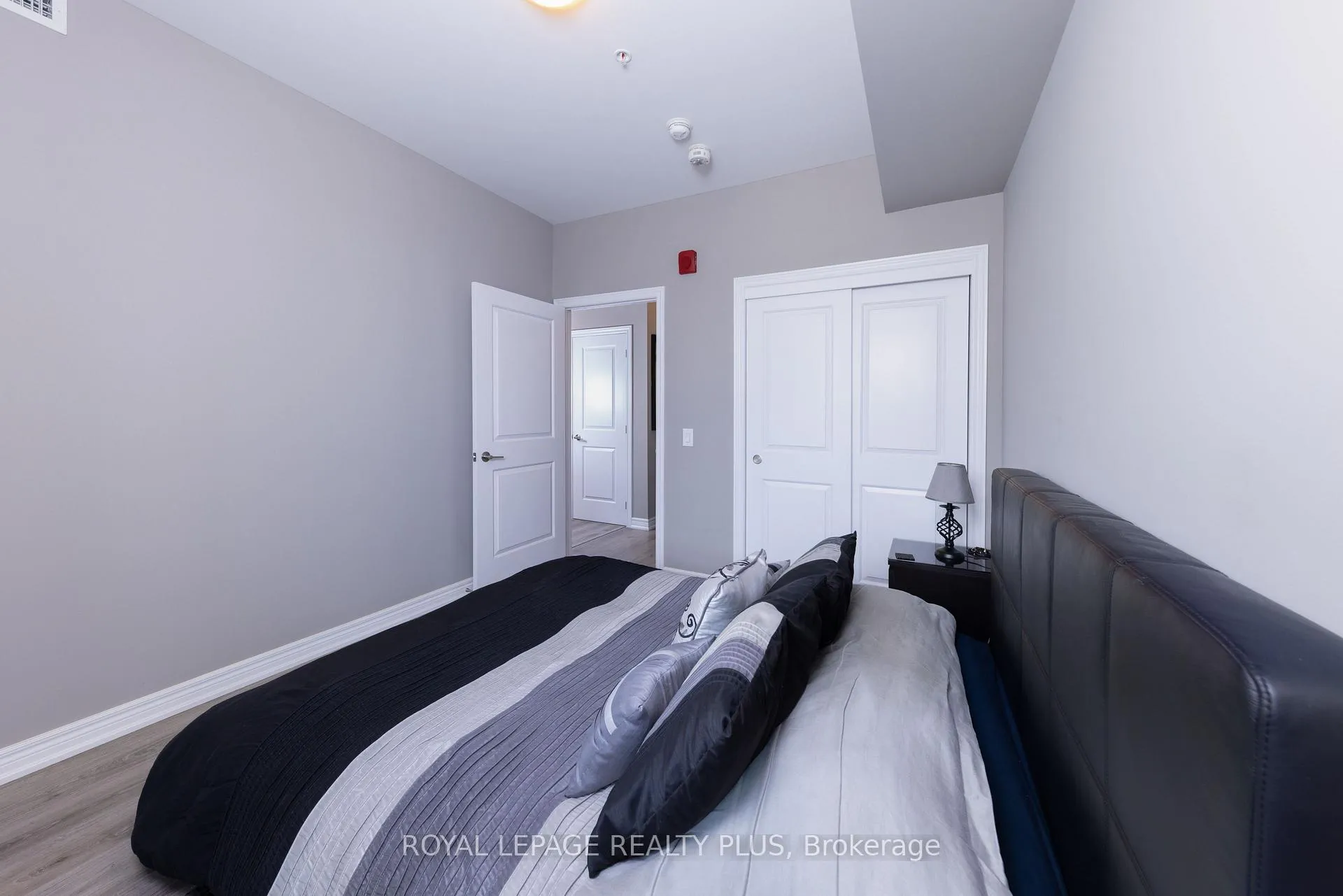 Photo 22 of Unit 207, 10 Esplanade Lane, Grimsby, Grimsby Beach — HOMEH