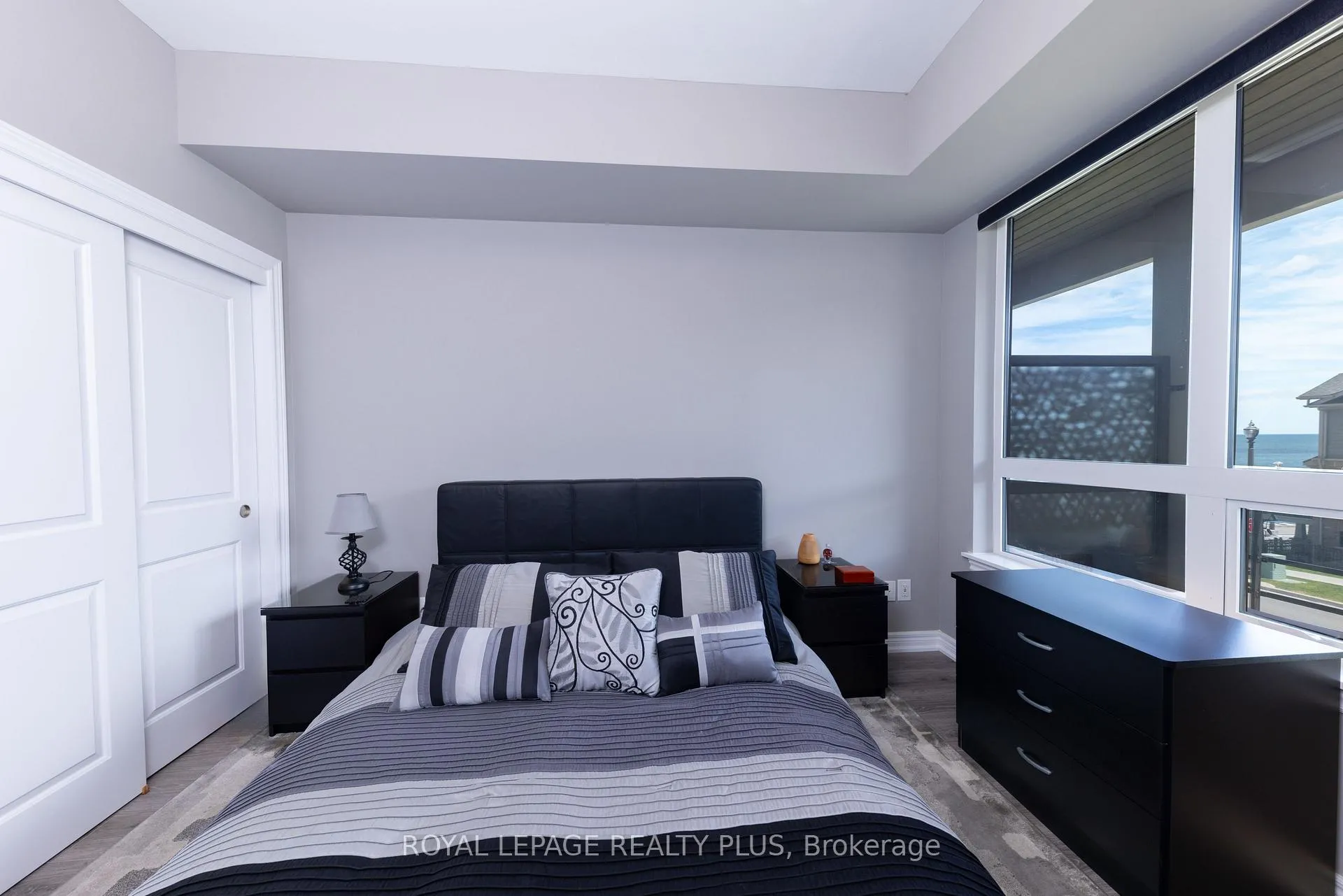 Photo 23 of Unit 207, 10 Esplanade Lane, Grimsby, Grimsby Beach — HOMEH