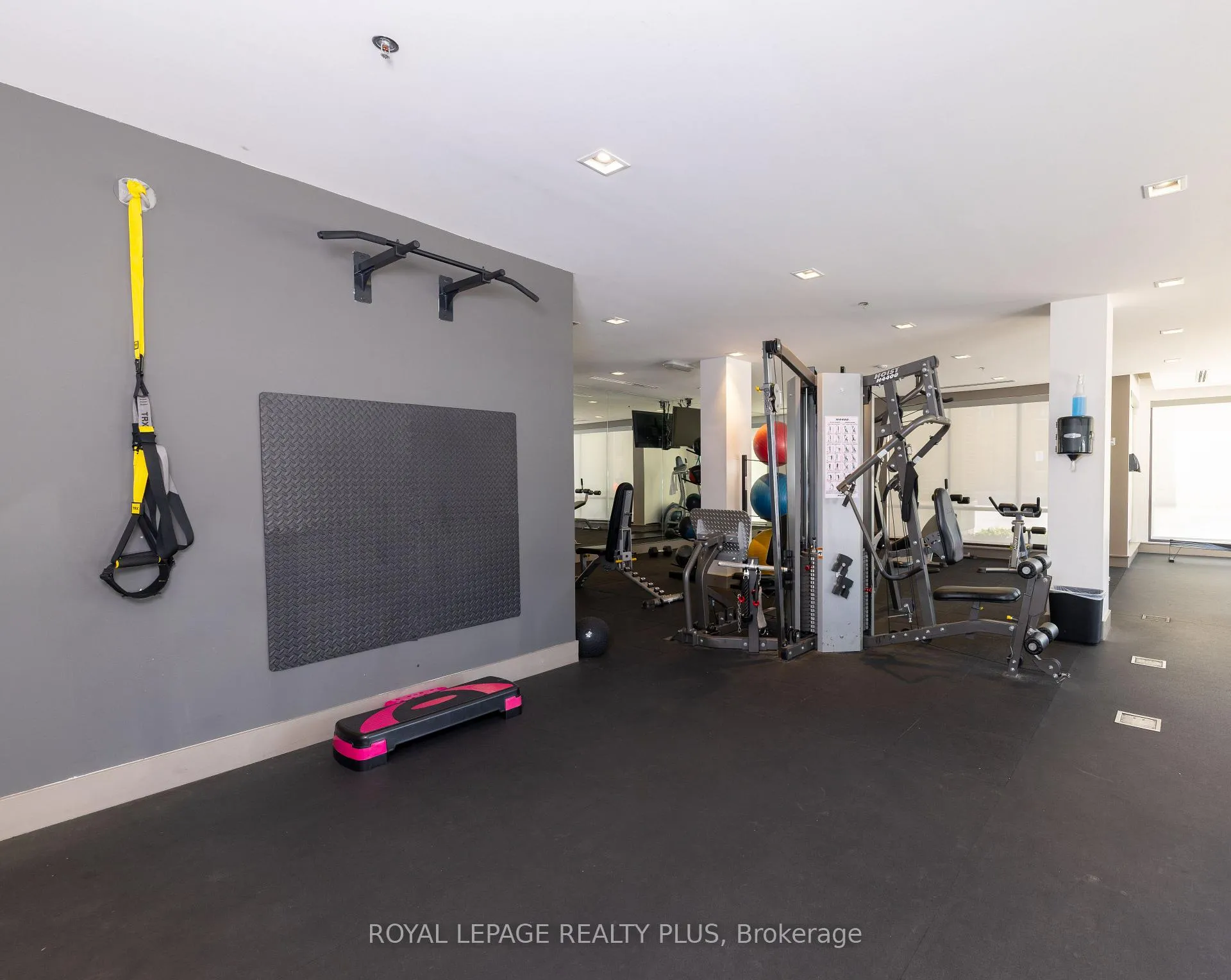 Photo 34 of Unit 207, 10 Esplanade Lane, Grimsby, Grimsby Beach — HOMEH