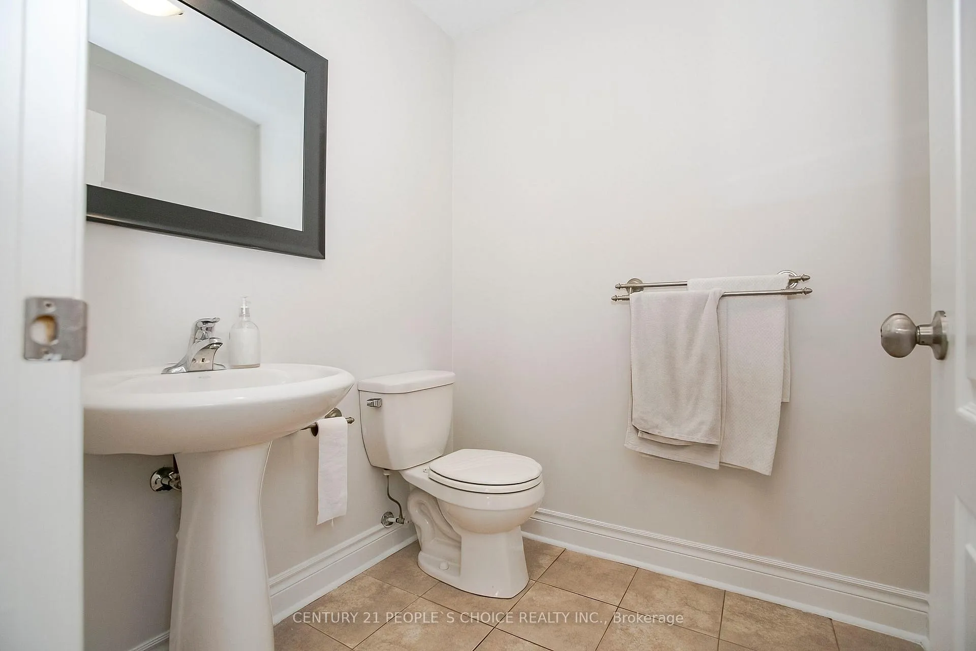 Photo 22 of 33 Accent Circle, Brampton, Northwest Sandalwood Parkway — HOMEH