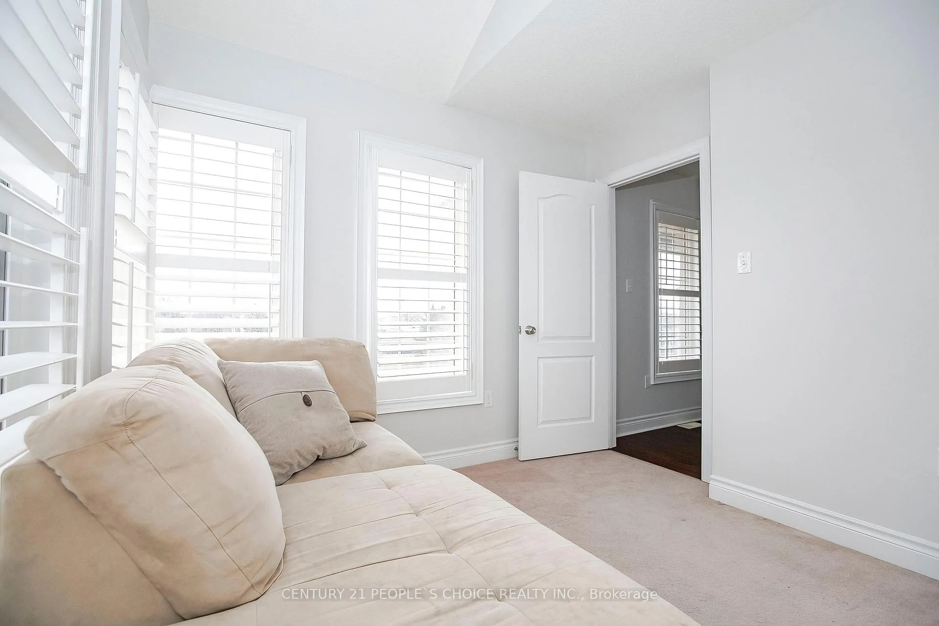 Photo 40 of 33 Accent Circle, Brampton, Northwest Sandalwood Parkway — HOMEH