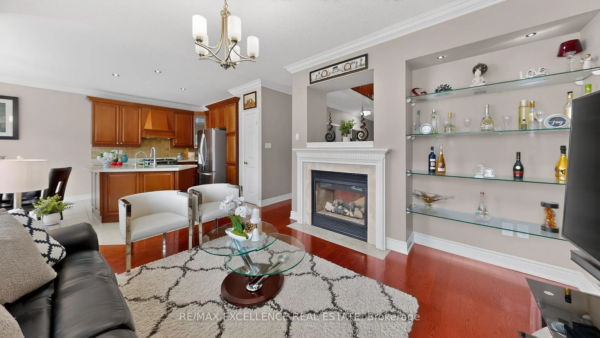 Photo 14 of 26 Blue Diamond Drive, Brampton, Bramalea North Industrial — HOMEH