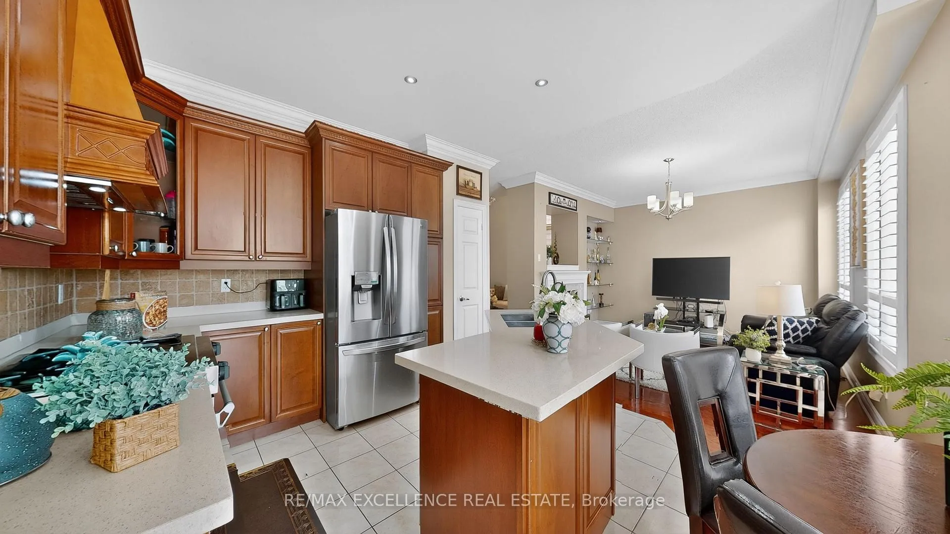 Photo 19 of 26 Blue Diamond Drive, Brampton, Bramalea North Industrial — HOMEH