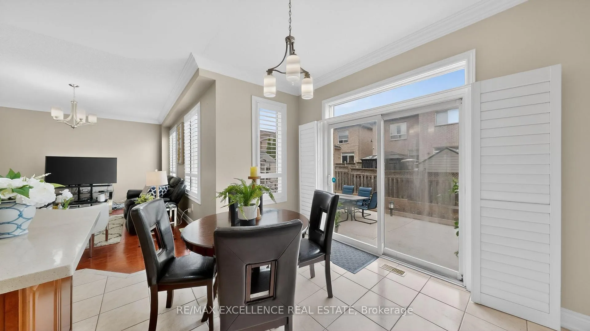 Photo 20 of 26 Blue Diamond Drive, Brampton, Bramalea North Industrial — HOMEH