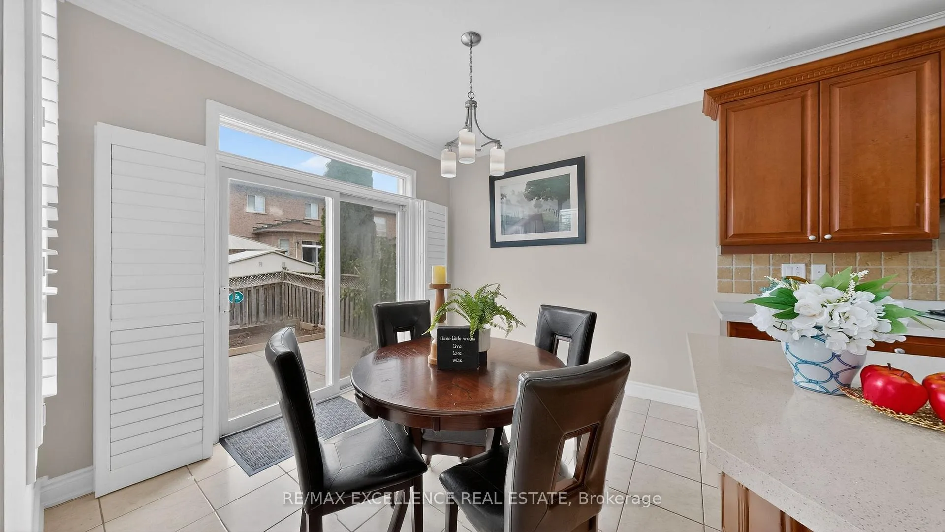Photo 23 of 26 Blue Diamond Drive, Brampton, Bramalea North Industrial — HOMEH