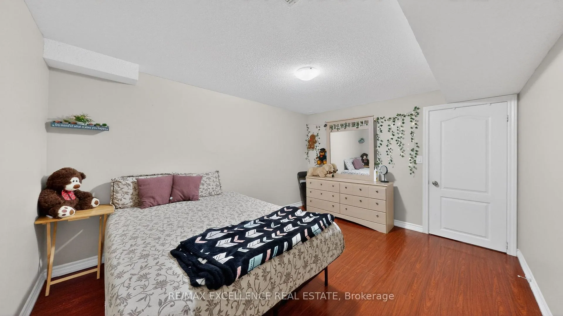 Photo 43 of 26 Blue Diamond Drive, Brampton, Bramalea North Industrial — HOMEH