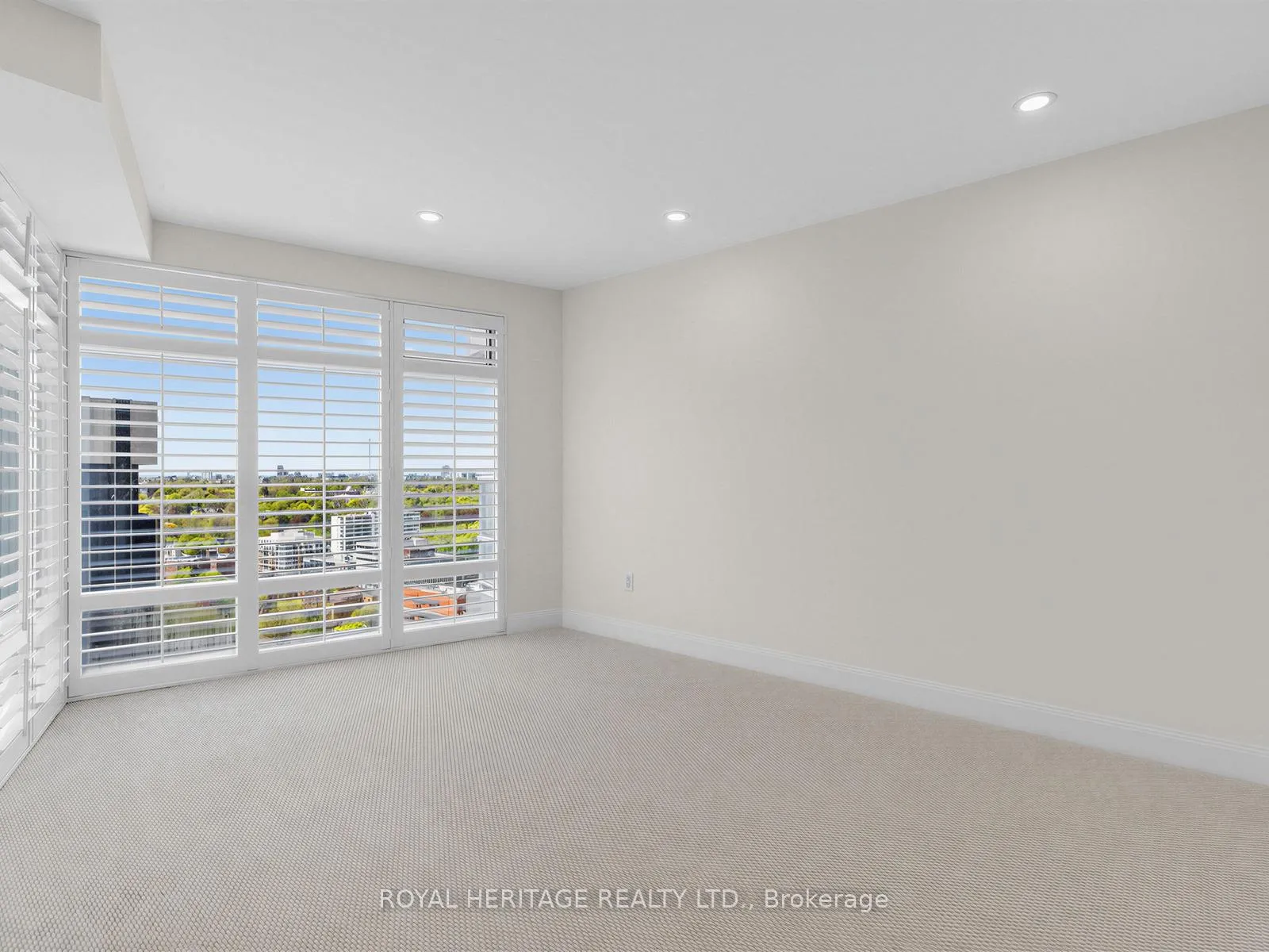 Photo 5 of Unit 2305, 2181 Yonge Street, Toronto, Mount Pleasant West — HOMEH
