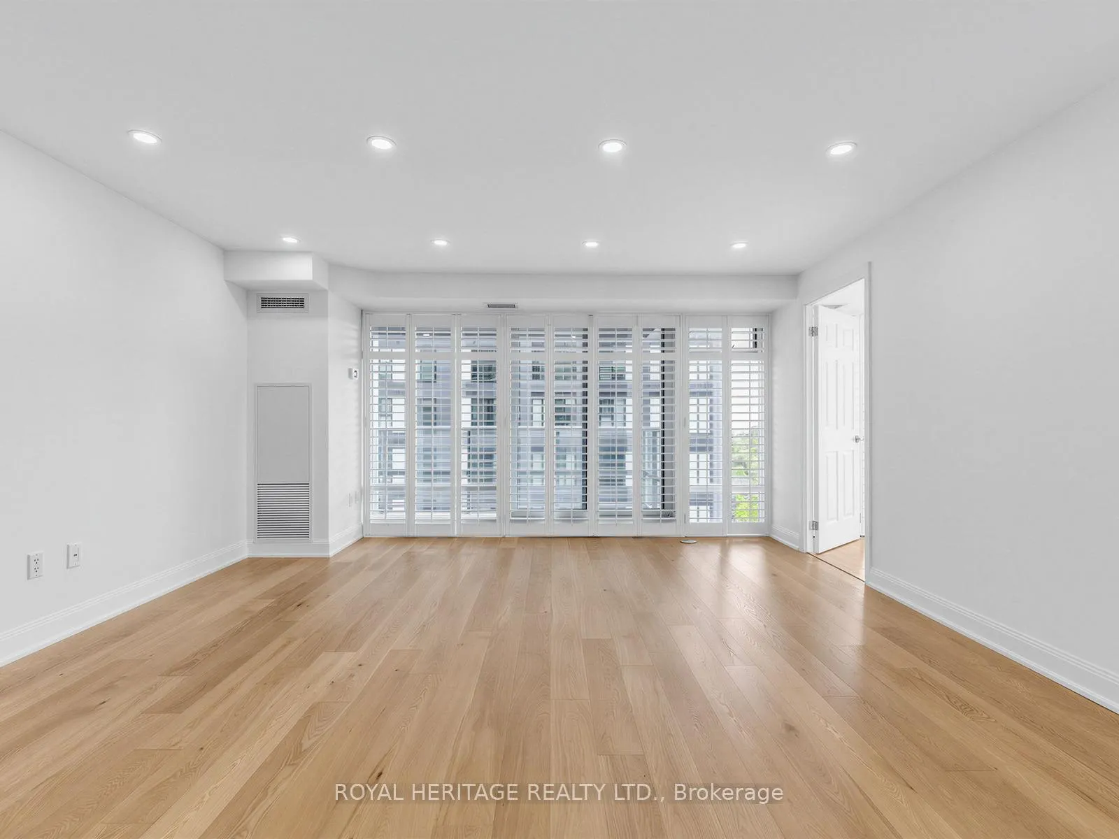 Photo 9 of Unit 2305, 2181 Yonge Street, Toronto, Mount Pleasant West — HOMEH