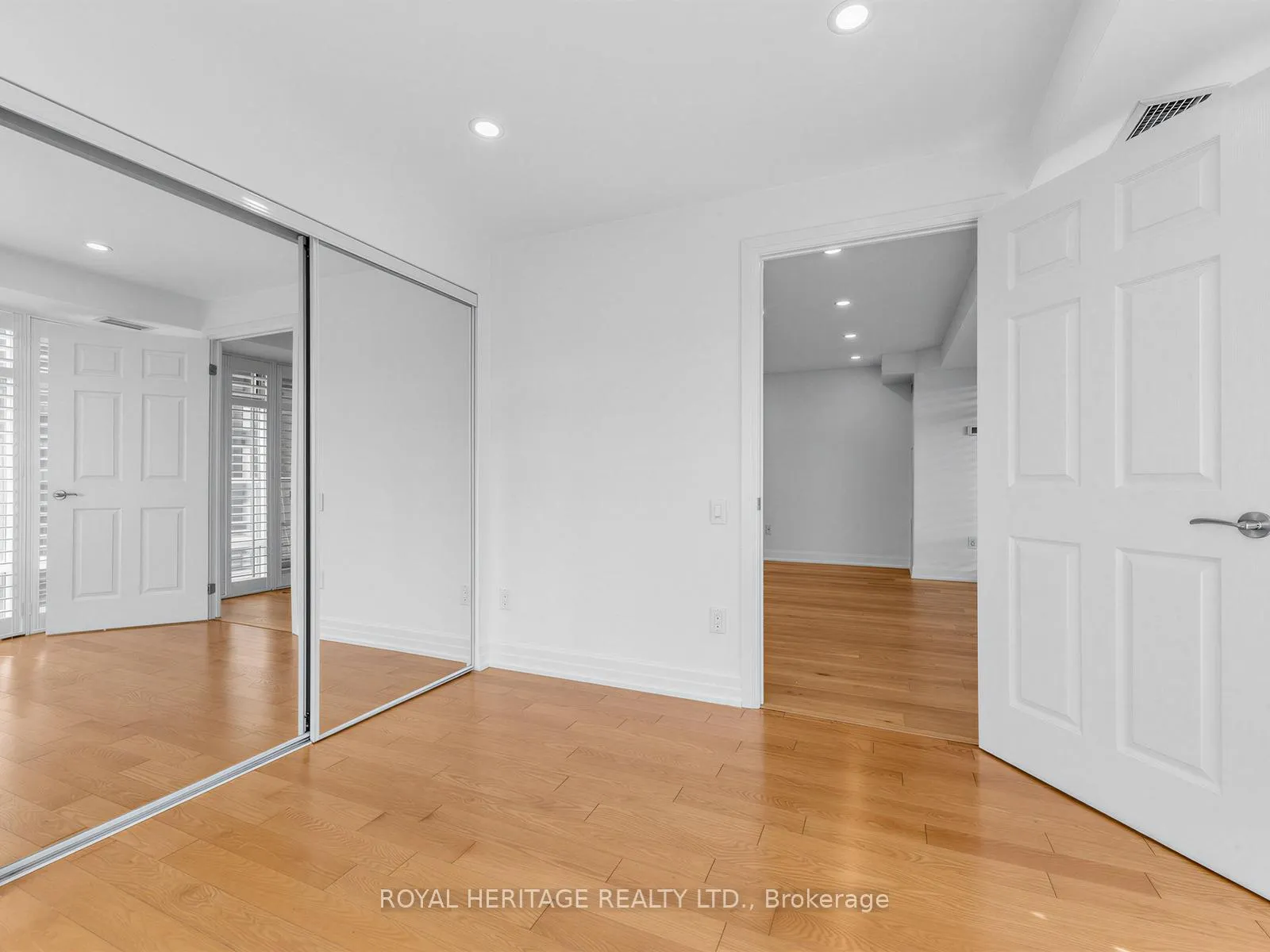 Photo 21 of Unit 2305, 2181 Yonge Street, Toronto, Mount Pleasant West — HOMEH