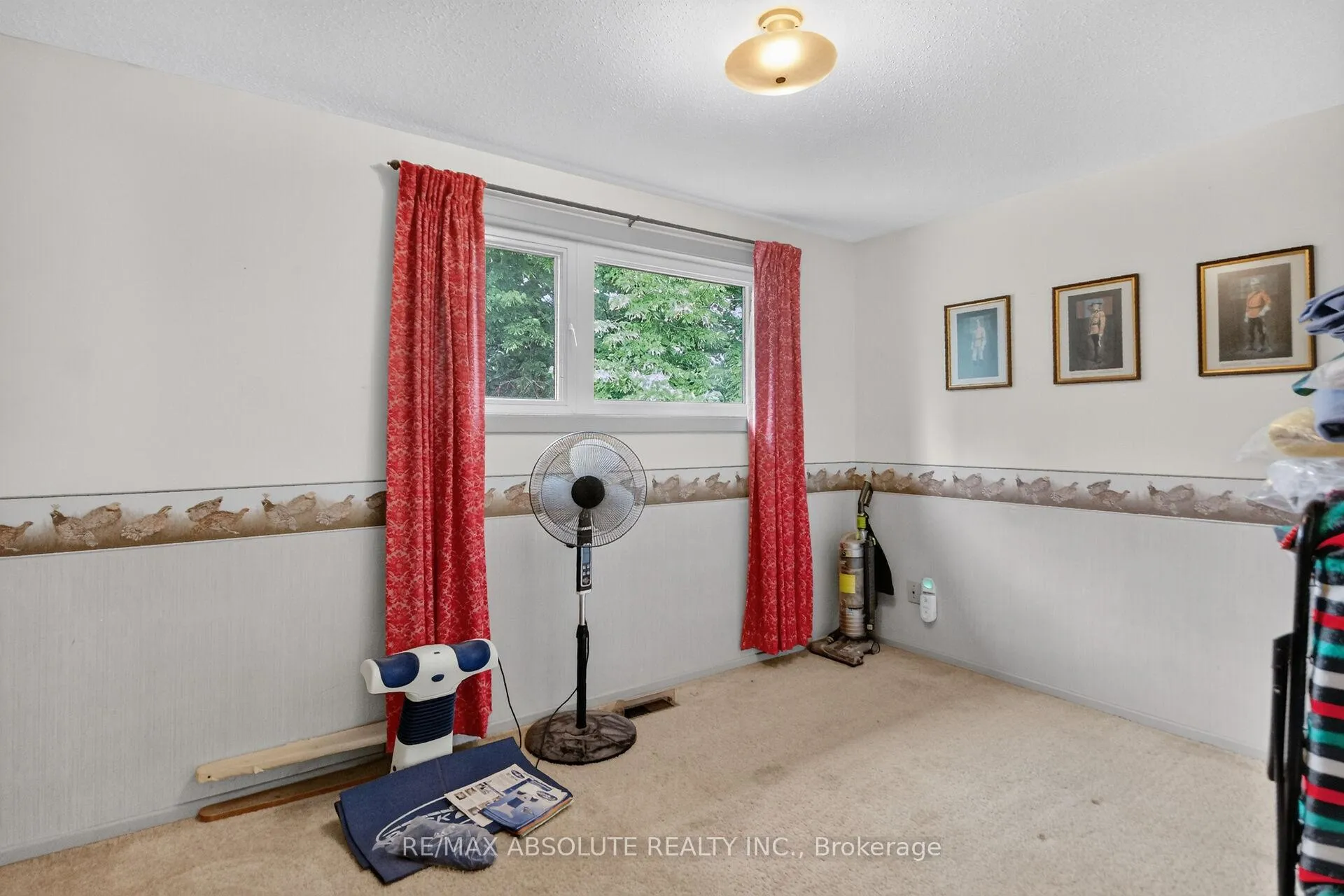 Photo 26 of 32 Sage Crescent, Ottawa, Barrhaven - Pheasant Run — HOMEH