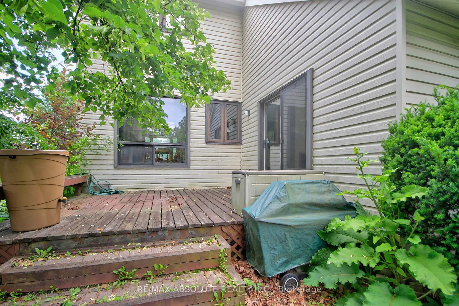 Photo 36 of 32 Sage Crescent, Ottawa, Barrhaven - Pheasant Run — HOMEH