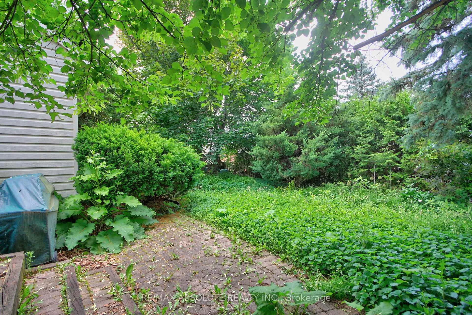 Photo 38 of 32 Sage Crescent, Ottawa, Barrhaven - Pheasant Run — HOMEH