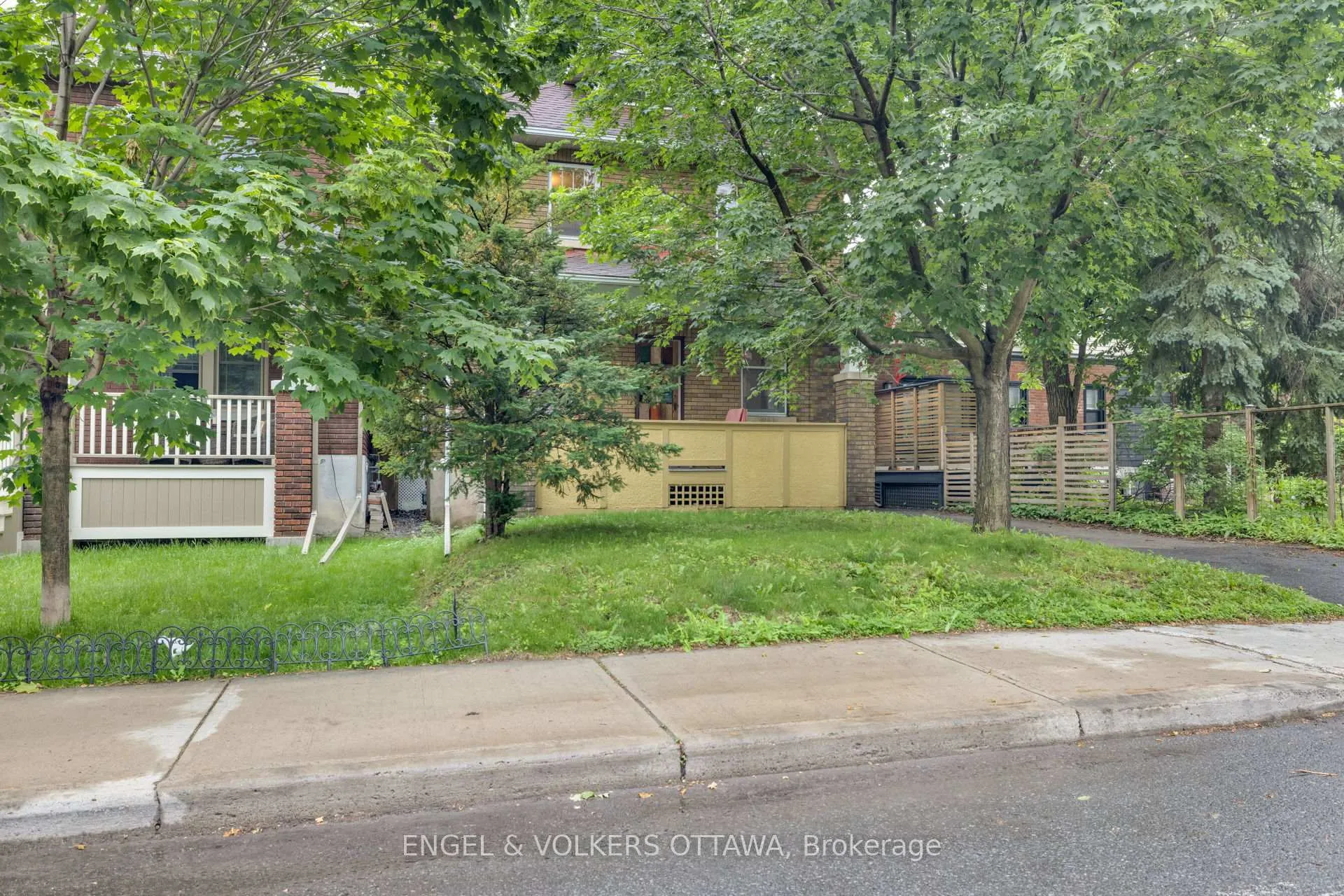 Photo 3 of 54 Glendale Avenue, Ottawa, Glebe — HOMEH