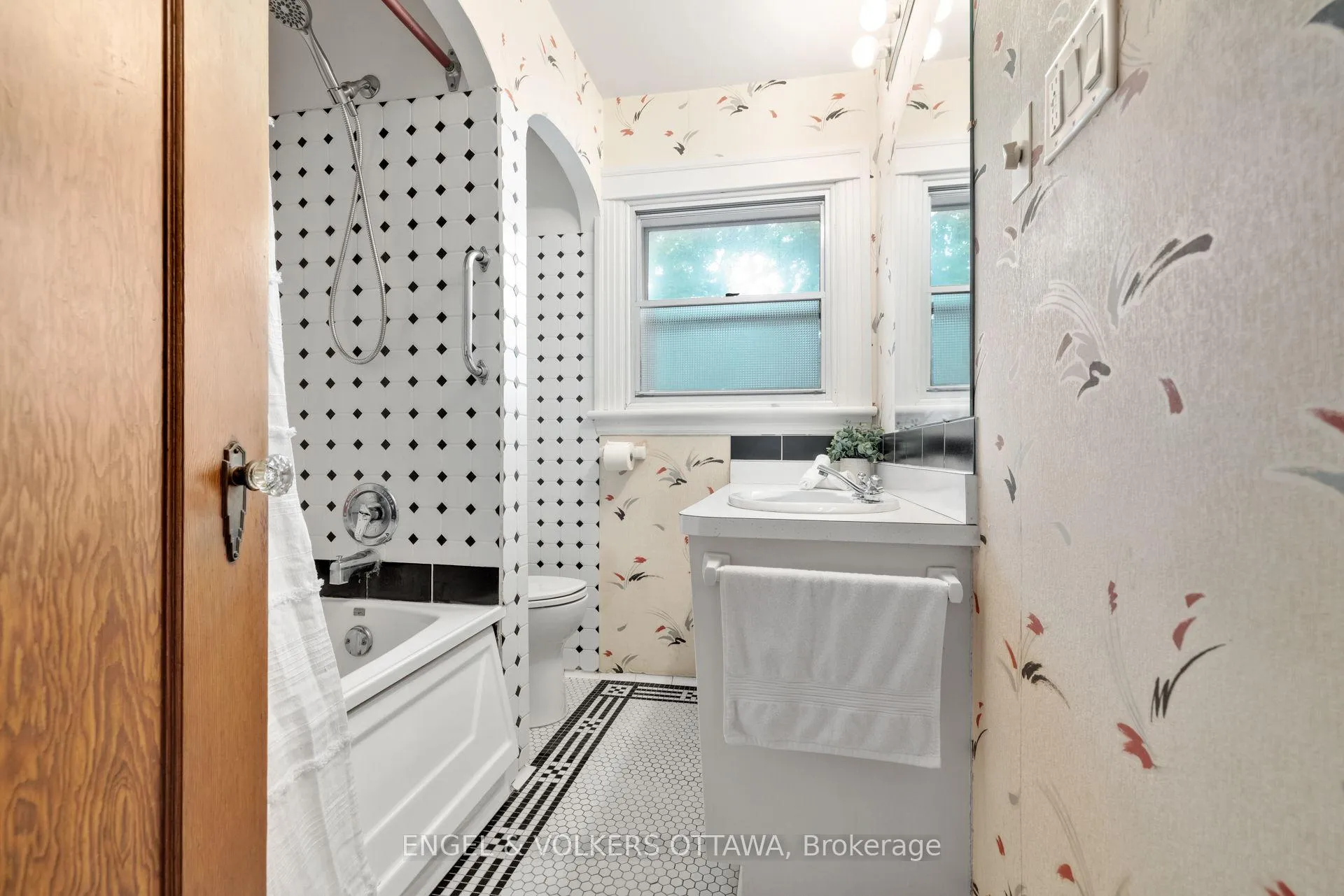 Photo 27 of 54 Glendale Avenue, Ottawa, Glebe — HOMEH
