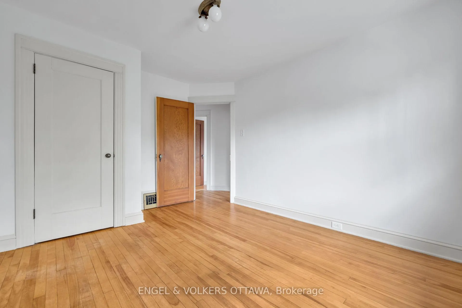 Photo 34 of 54 Glendale Avenue, Ottawa, Glebe — HOMEH