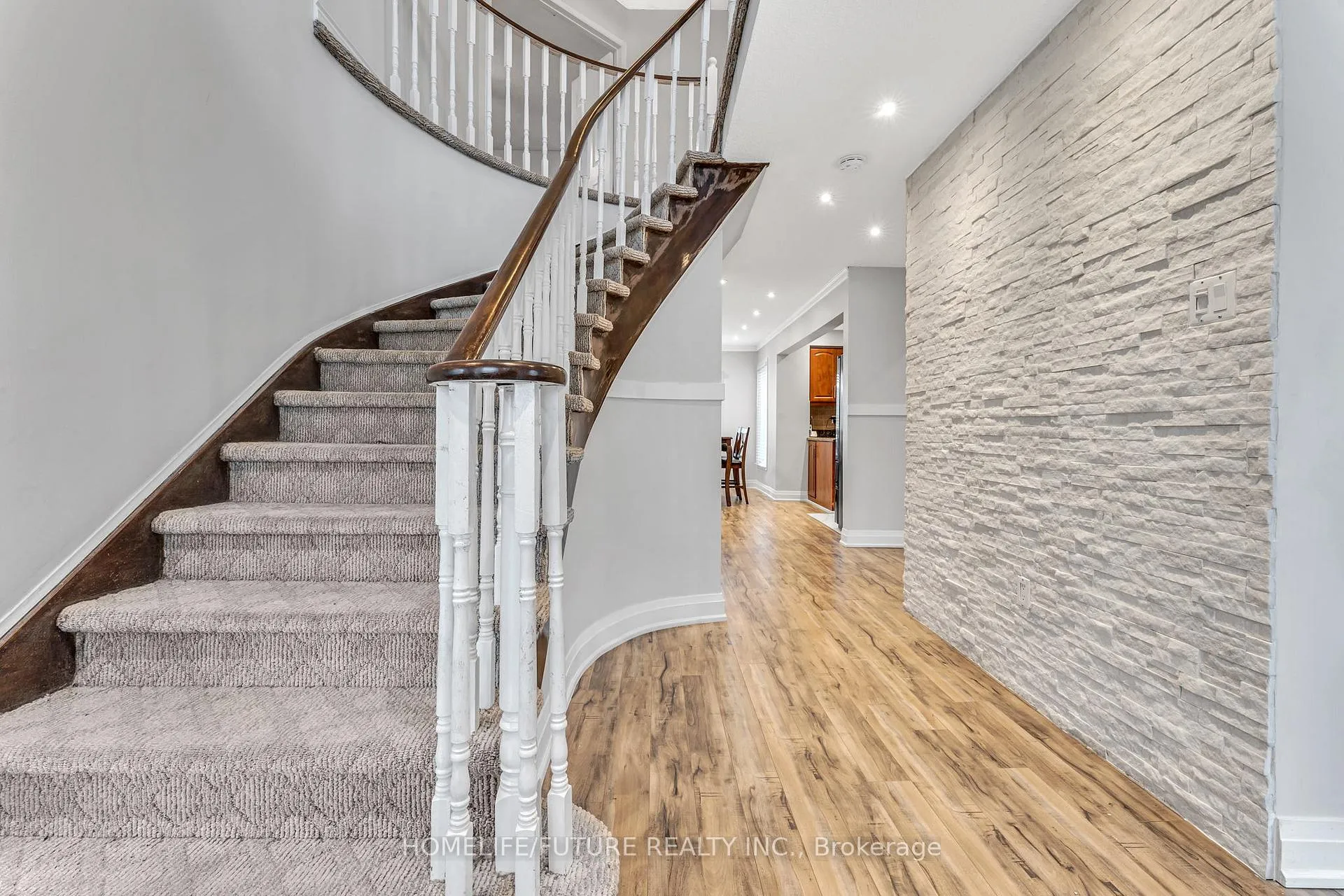 Photo 3 of 1600 Melman Street, Pickering, Brock Ridge — HOMEH