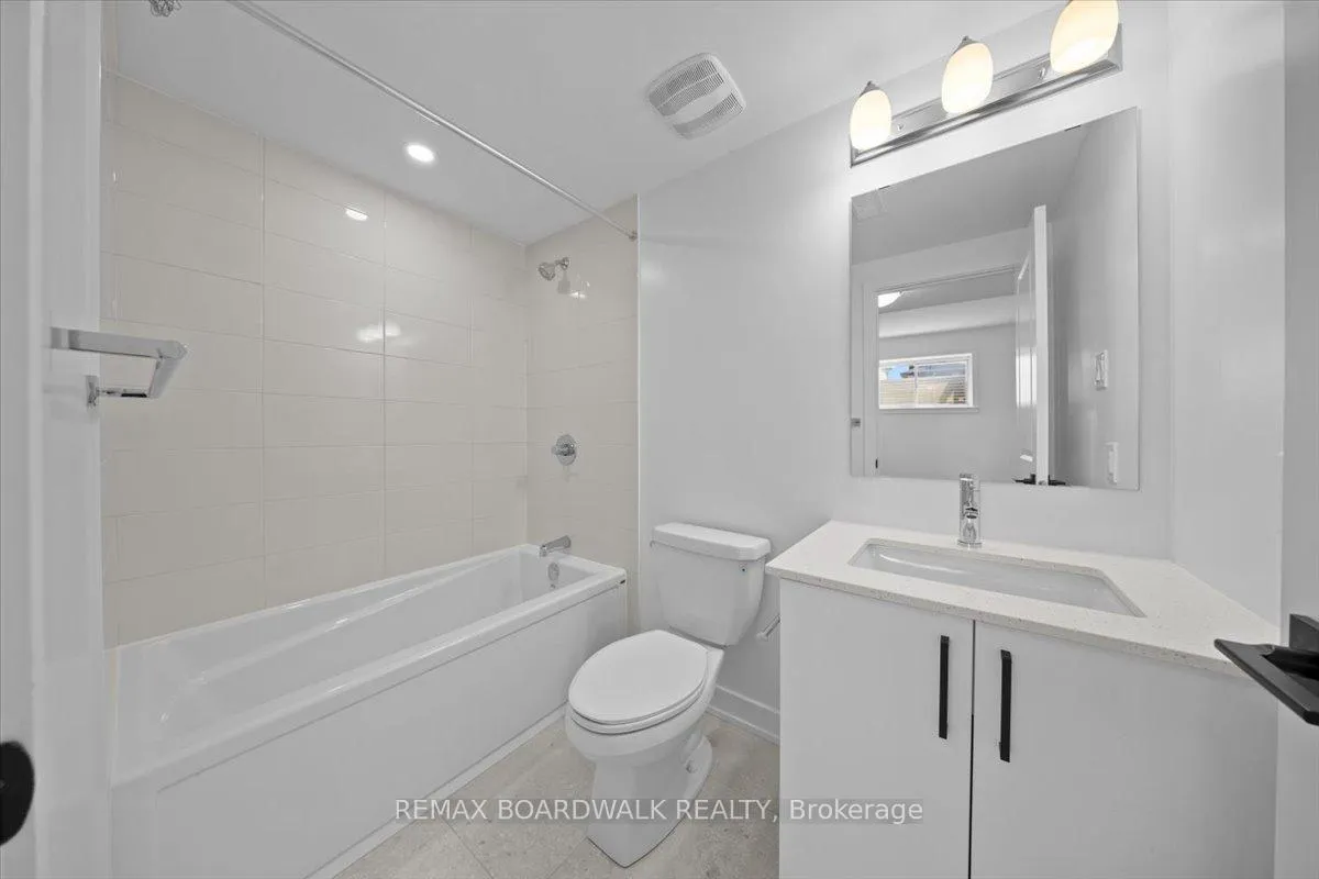 Photo 17 of 141 Shelleright Street, Ottawa, Kanata - Emerald Meadows/Trailwest — HOMEH