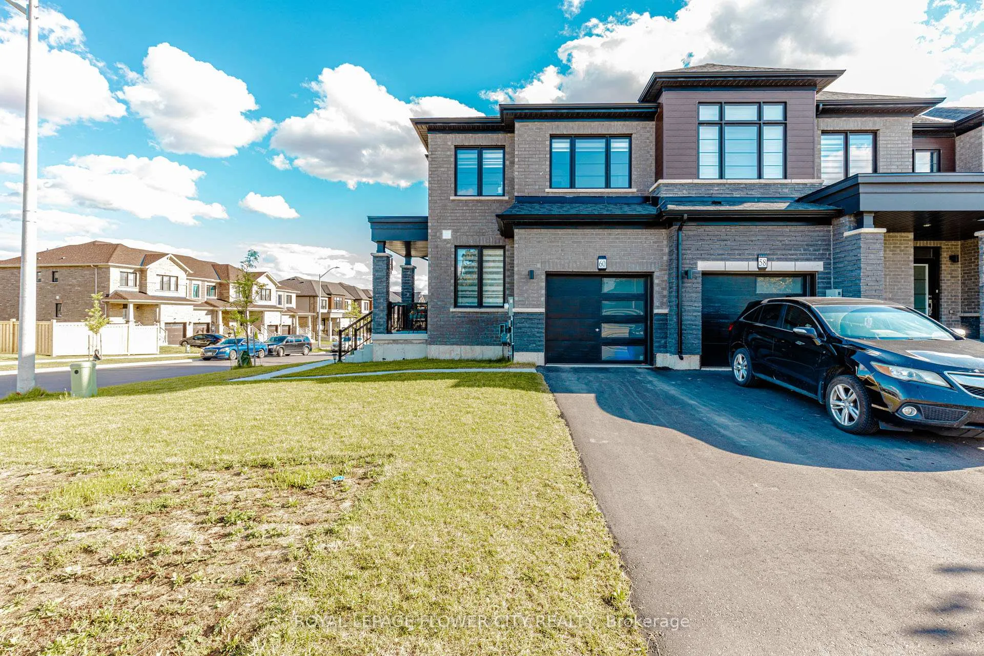 Photo 1 of 60 Granville Crescent, Haldimand — HOMEH