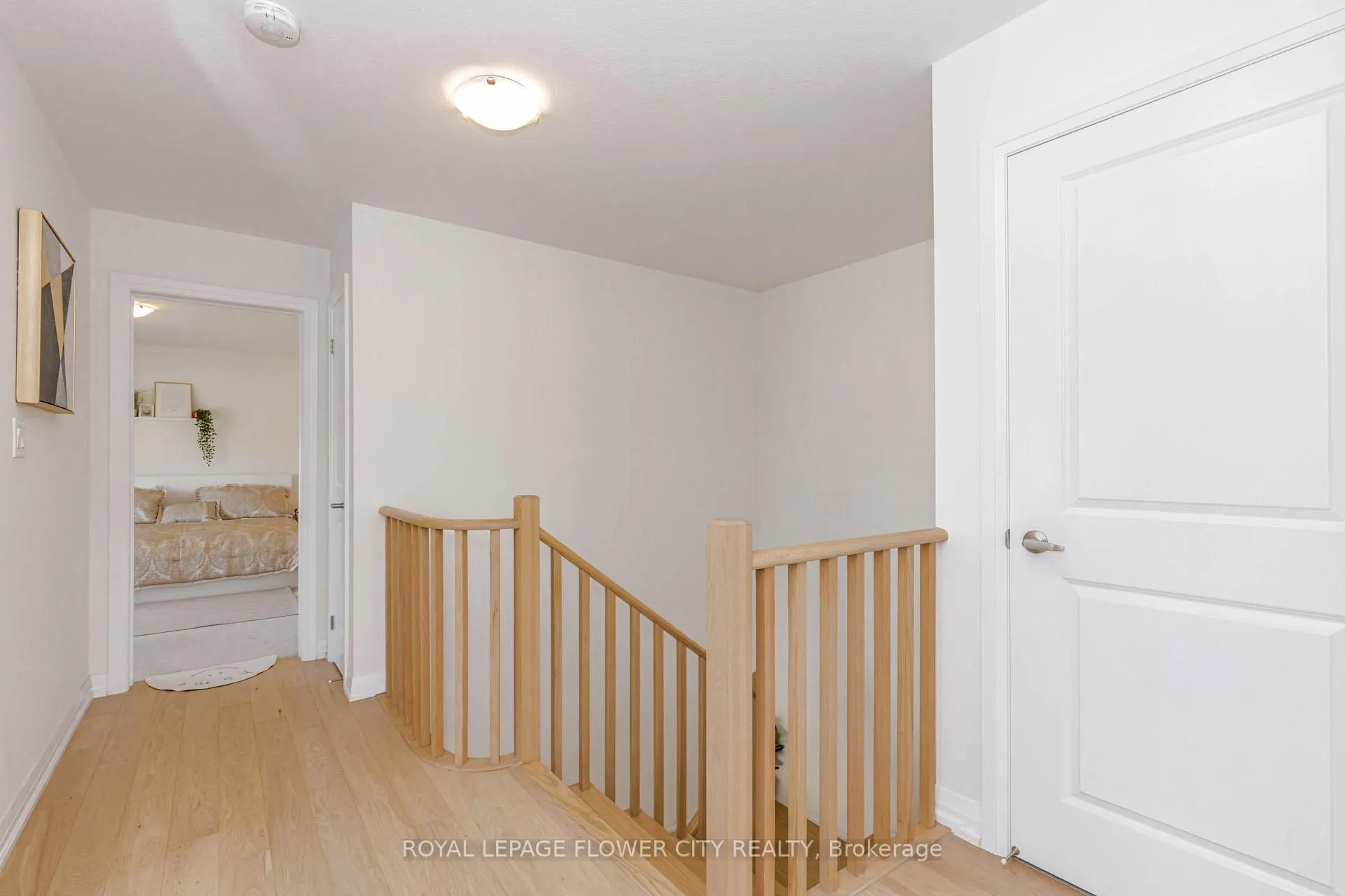 Photo 31 of 60 Granville Crescent, Haldimand — HOMEH