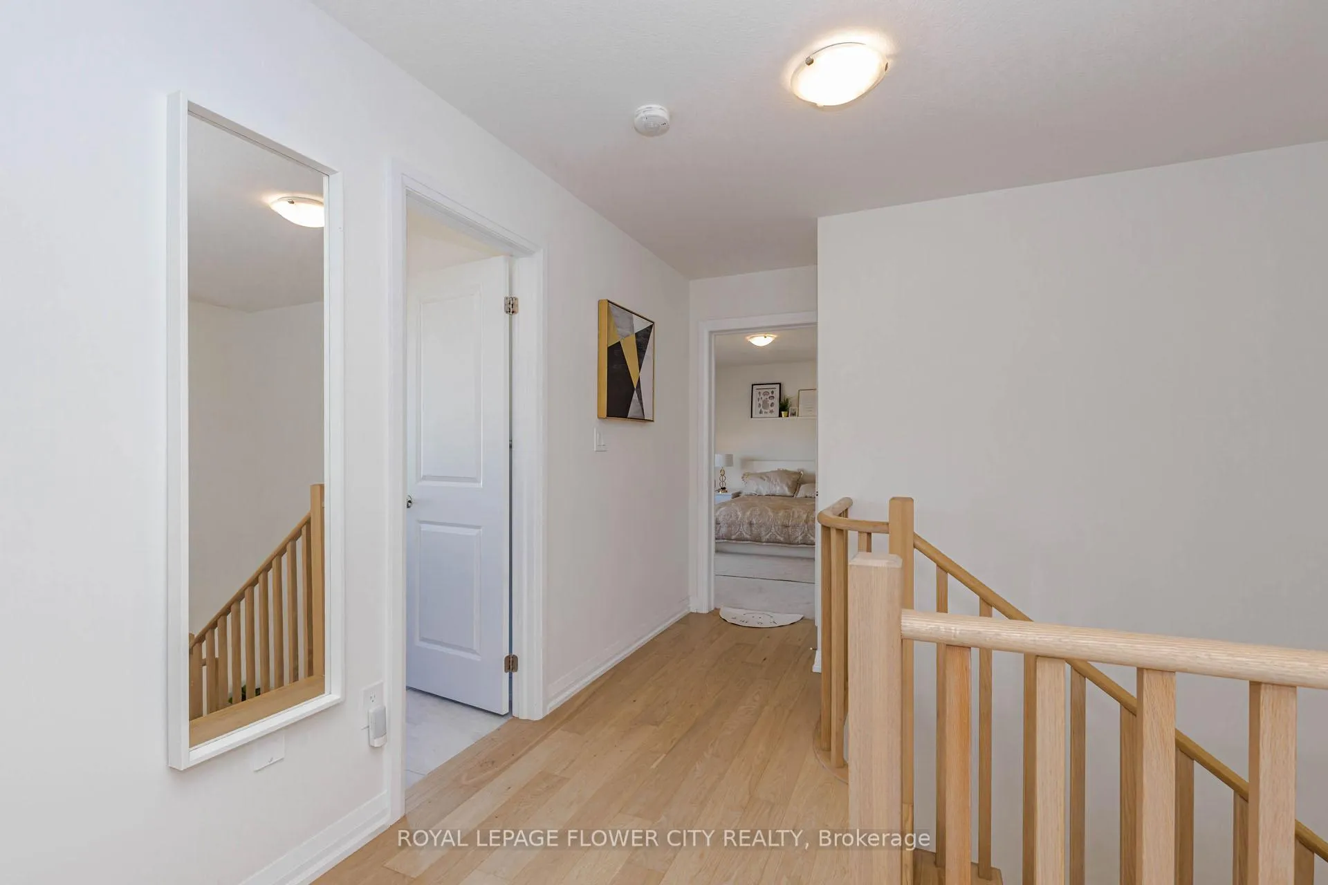 Photo 32 of 60 Granville Crescent, Haldimand — HOMEH
