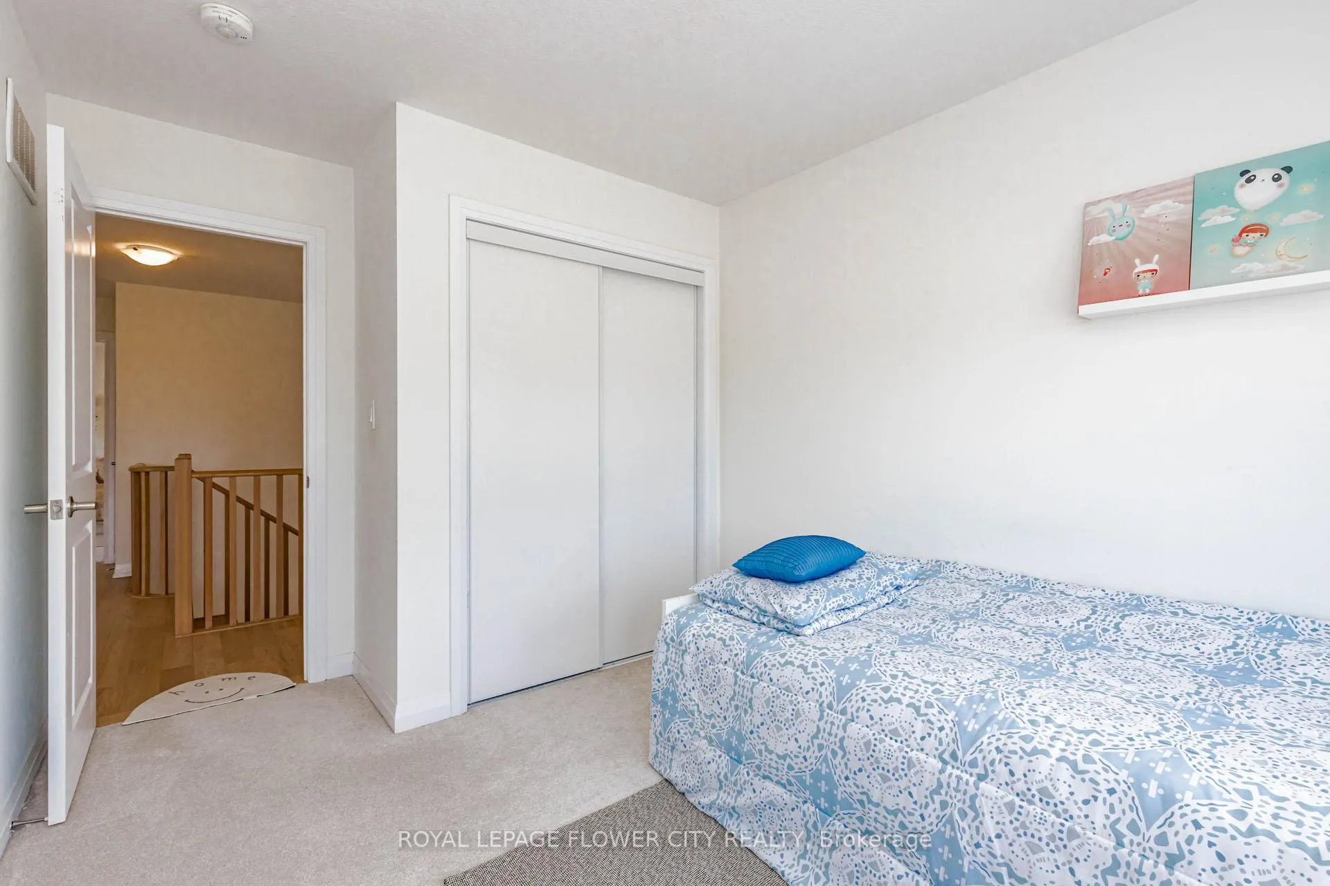 Photo 40 of 60 Granville Crescent, Haldimand — HOMEH