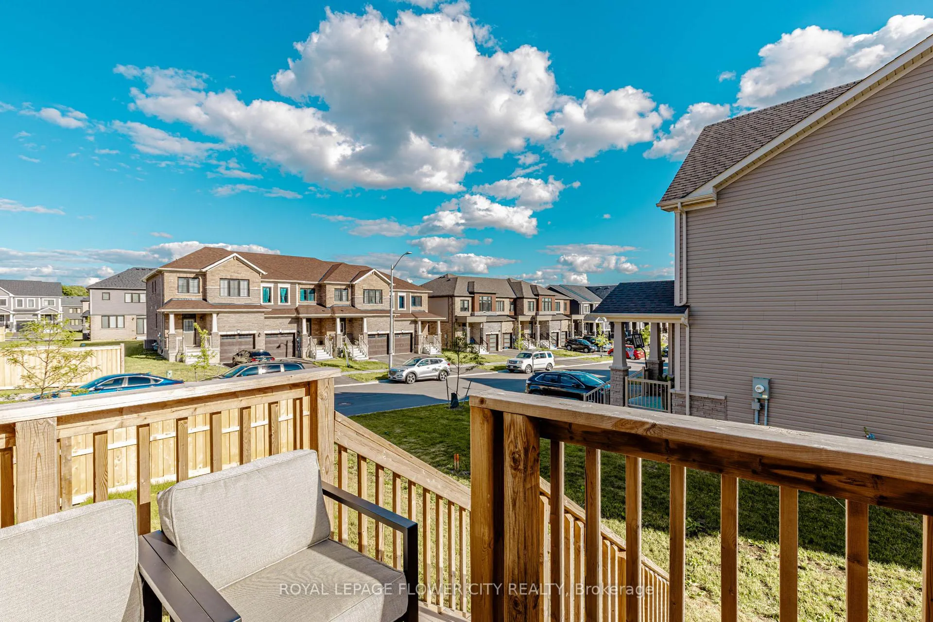 Photo 49 of 60 Granville Crescent, Haldimand — HOMEH