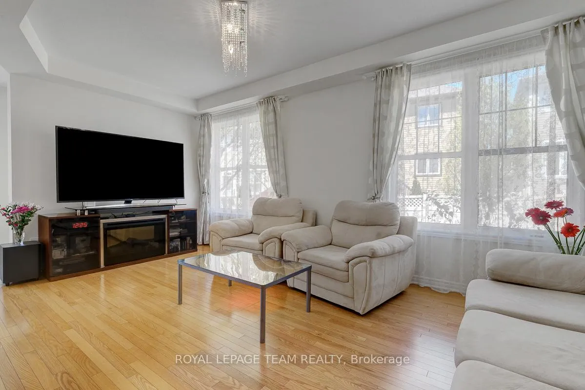 Photo 12 of 200 Rivertree Street, Ottawa, Kanata - Emerald Meadows/Trailwest — HOMEH