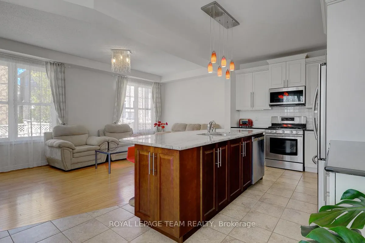 Photo 13 of 200 Rivertree Street, Ottawa, Kanata - Emerald Meadows/Trailwest — HOMEH