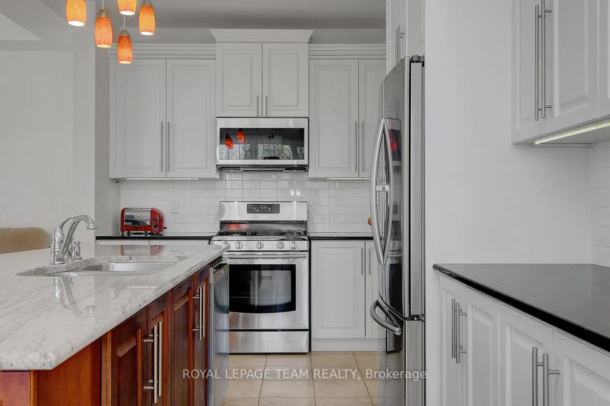 Photo 14 of 200 Rivertree Street, Ottawa, Kanata - Emerald Meadows/Trailwest — HOMEH