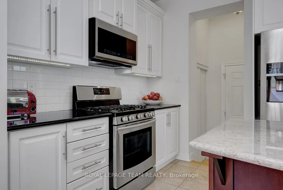 Photo 16 of 200 Rivertree Street, Ottawa, Kanata - Emerald Meadows/Trailwest — HOMEH