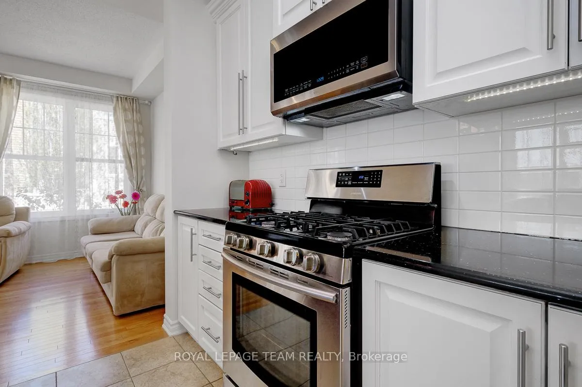 Photo 20 of 200 Rivertree Street, Ottawa, Kanata - Emerald Meadows/Trailwest — HOMEH