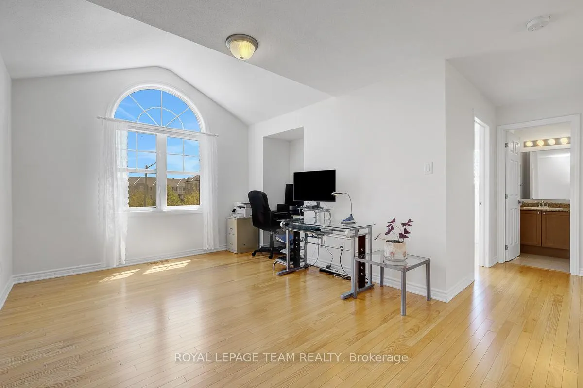 Photo 23 of 200 Rivertree Street, Ottawa, Kanata - Emerald Meadows/Trailwest — HOMEH
