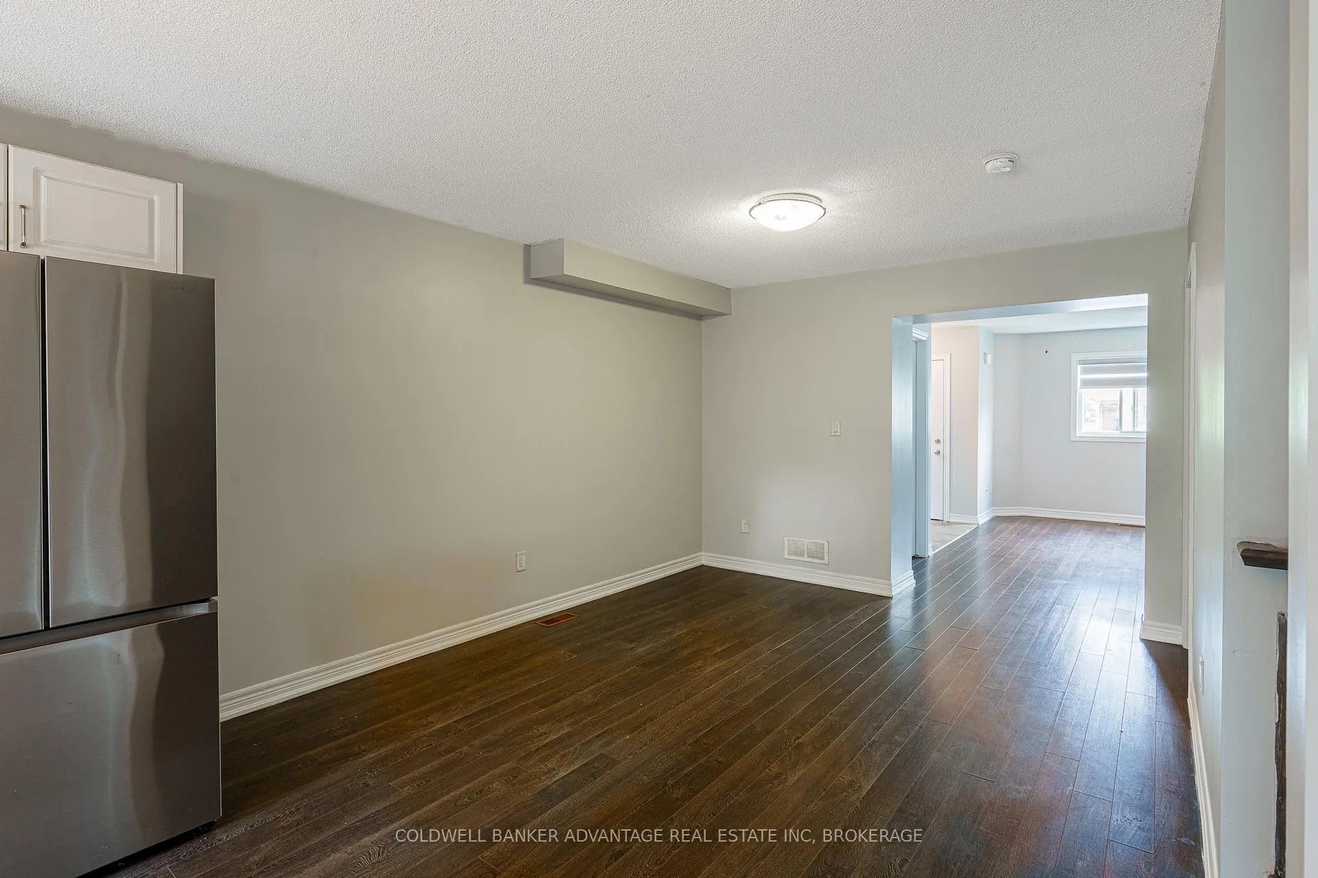 Photo 11 of Unit 8, 6117 Kelsey Crescent, Niagara Falls, Forestview — HOMEH