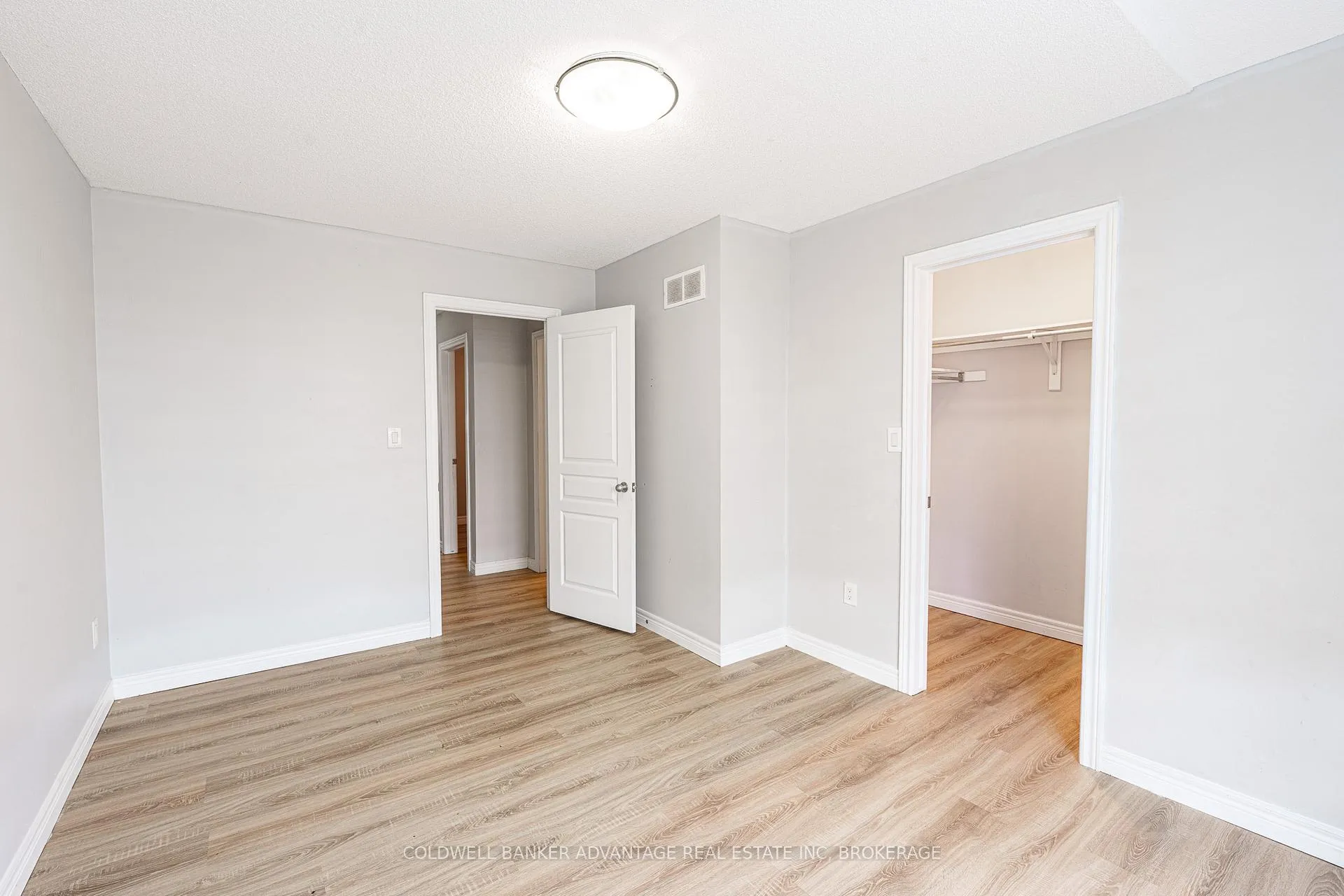 Photo 16 of Unit 8, 6117 Kelsey Crescent, Niagara Falls, Forestview — HOMEH