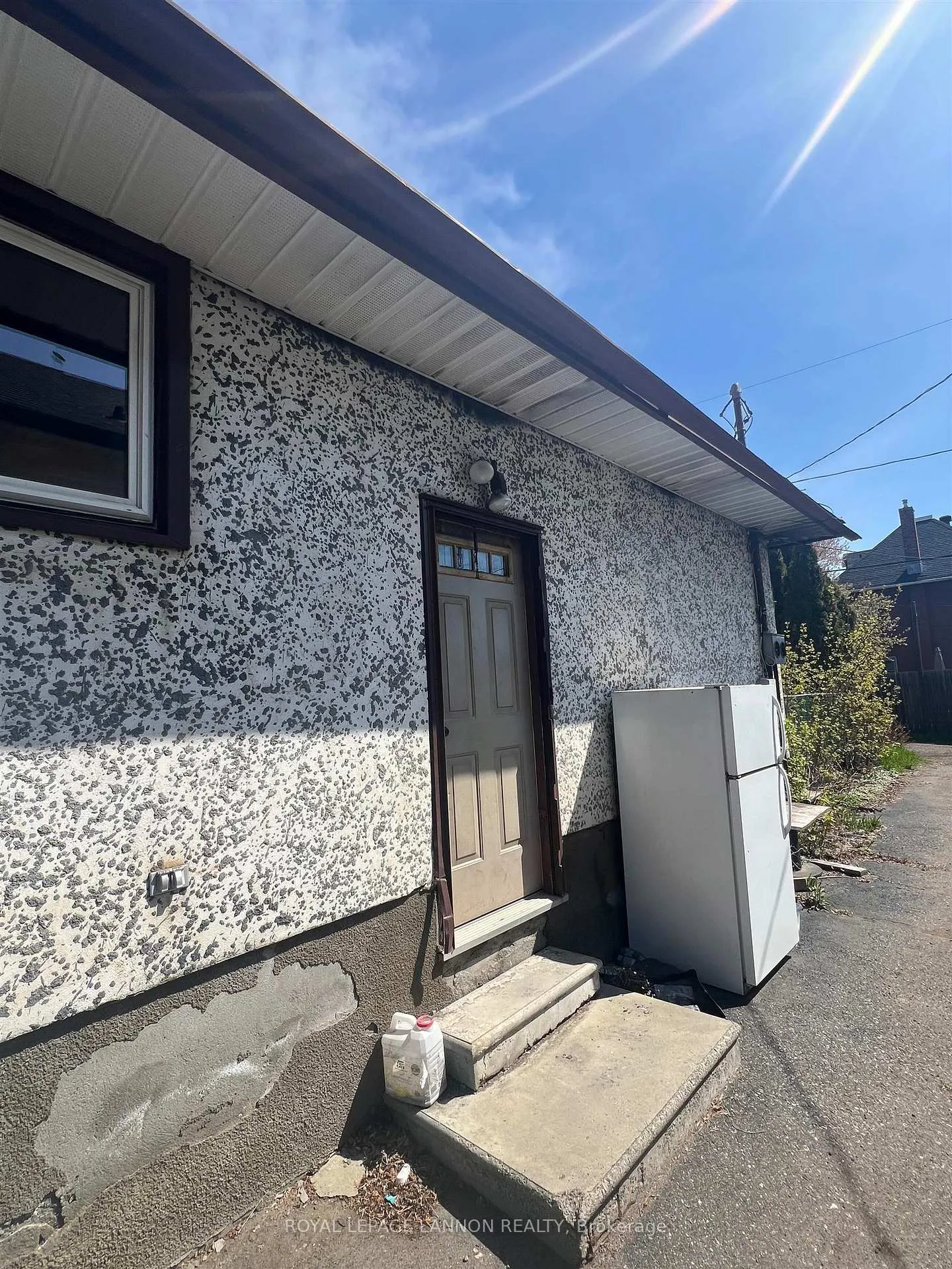 Photo 4 of 340 Syndicate Ave N, Thunder Bay, McKeller Park — HOMEH
