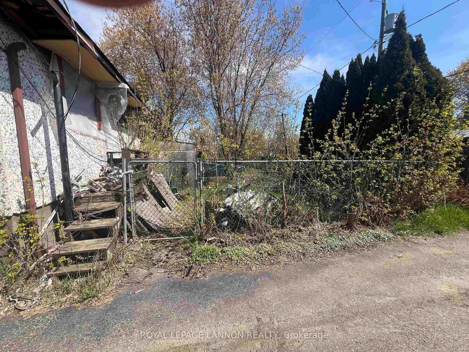 Photo 7 of 340 Syndicate Ave N, Thunder Bay, McKeller Park — HOMEH