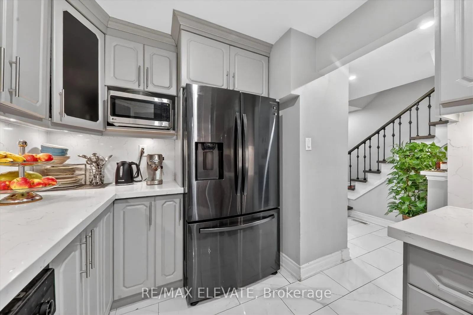 Photo 13 of 25 Stockbridge Crescent, Ajax, Central West — HOMEH