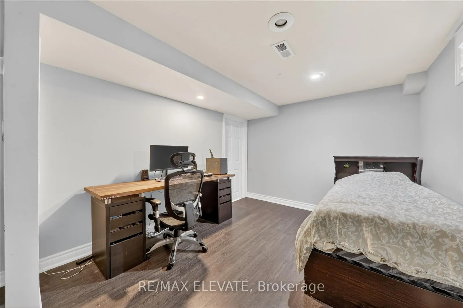 Photo 26 of 25 Stockbridge Crescent, Ajax, Central West — HOMEH